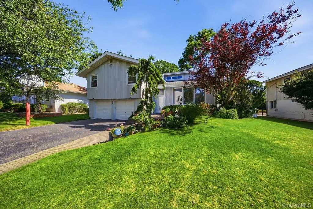 32 Middle Lane, Oyster Bay, NY, 5 Bedrooms Bedrooms, 9 Rooms Rooms,3 BathroomsBathrooms,Residential,For Rent,Middle,0,962802 32 Middle Lane, Oyster Bay, NY, 5 Bedrooms Bedrooms, 9 Rooms Rooms,3 BathroomsBathrooms,Residential,For Rent,Middle,0,962802
