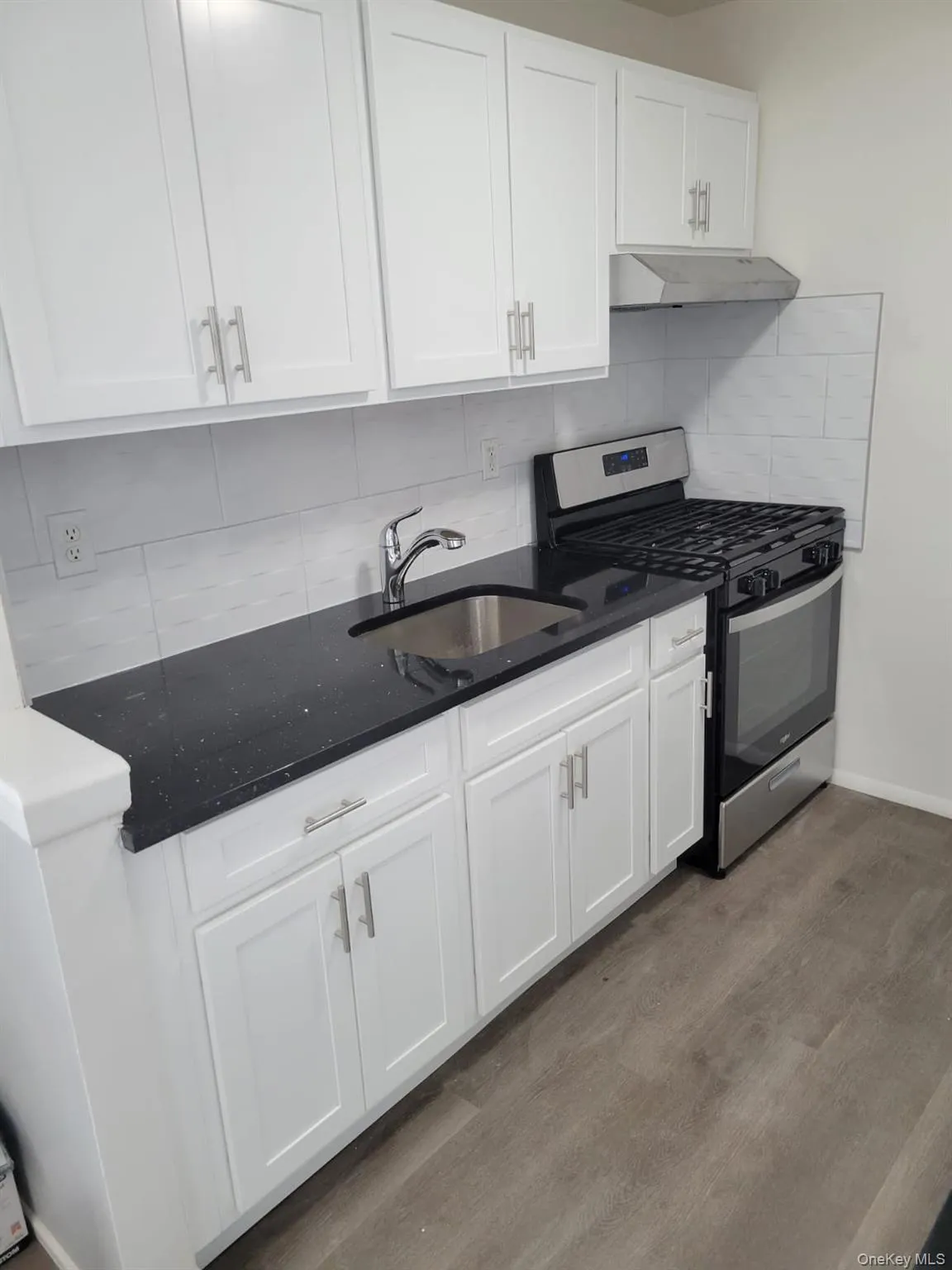 92 Fitzgerald Drive, Middletown, NY, 1 Bedroom Bedrooms, 3 Rooms Rooms,1 BathroomBathrooms,Residential Lease,For Rent,Fitzgerald,0,962803 92 Fitzgerald Drive, Middletown, NY, 1 Bedroom Bedrooms, 3 Rooms Rooms,1 BathroomBathrooms,Residential Lease,For Rent,Fitzgerald,0,962803