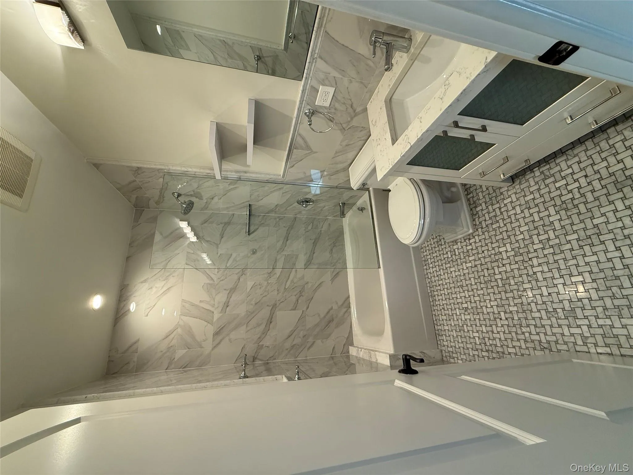 78-68 84th Street, New York, NY, 2 Bedrooms Bedrooms, 5 Rooms Rooms,1 BathroomBathrooms,Residential Lease,For Rent,84th,0,962832 78-68 84th Street, New York, NY, 2 Bedrooms Bedrooms, 5 Rooms Rooms,1 BathroomBathrooms,Residential Lease,For Rent,84th,0,962832