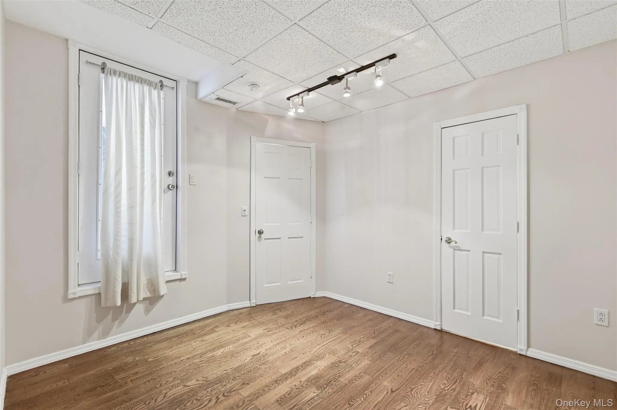 248 Depew Avenue, Clarkstown, NY, 2 Bedrooms Bedrooms, 5 Rooms Rooms,1 BathroomBathrooms,Residential Lease,For Rent,Depew,0,962857 248 Depew Avenue, Clarkstown, NY, 2 Bedrooms Bedrooms, 5 Rooms Rooms,1 BathroomBathrooms,Residential Lease,For Rent,Depew,0,962857