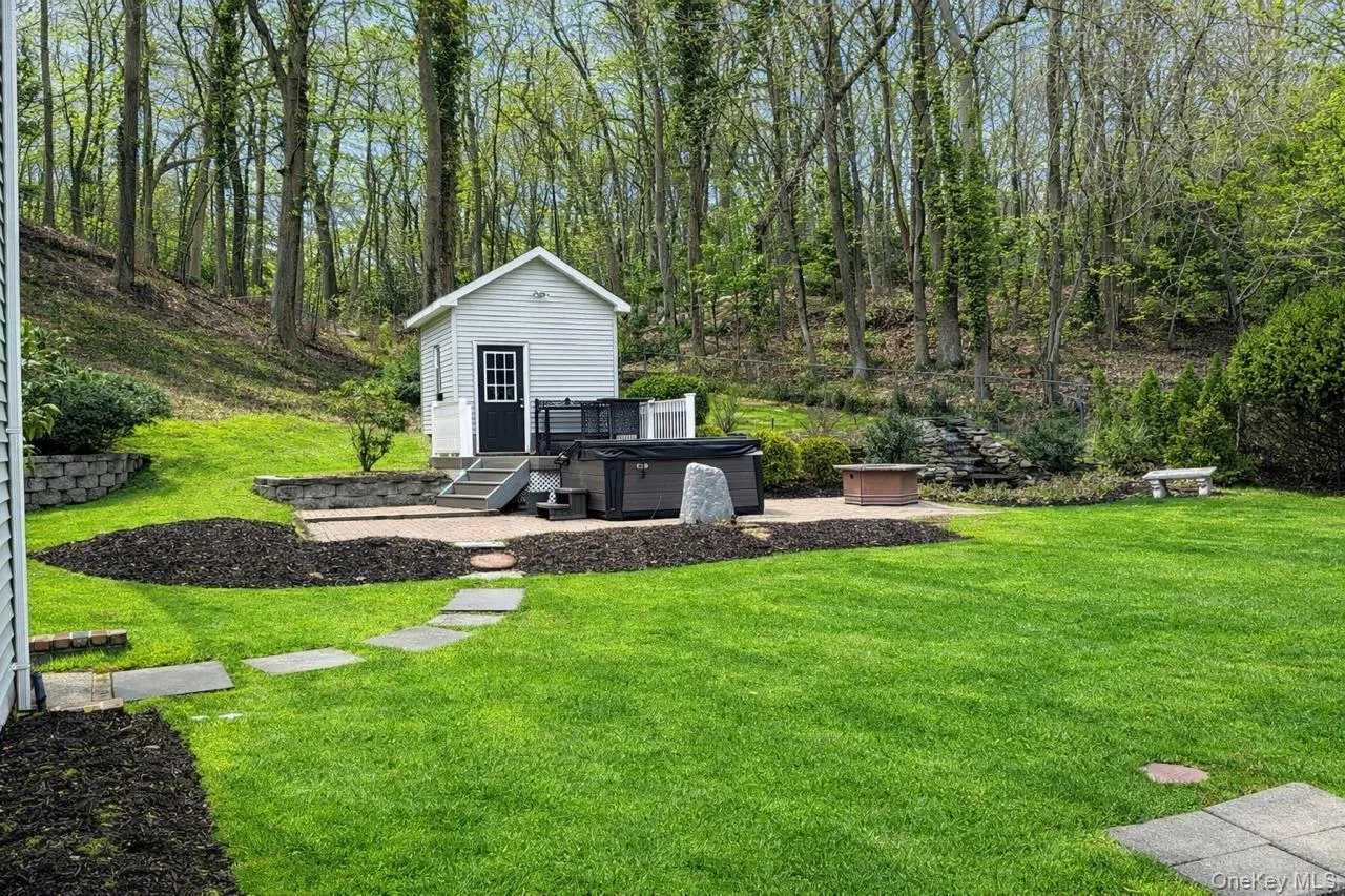 251 Vineyard Road, Huntington, NY, 4 Bedrooms Bedrooms, 11 Rooms Rooms,2 BathroomsBathrooms,Residential,For Rent,Vineyard,0,962871 251 Vineyard Road, Huntington, NY, 4 Bedrooms Bedrooms, 11 Rooms Rooms,2 BathroomsBathrooms,Residential,For Rent,Vineyard,0,962871