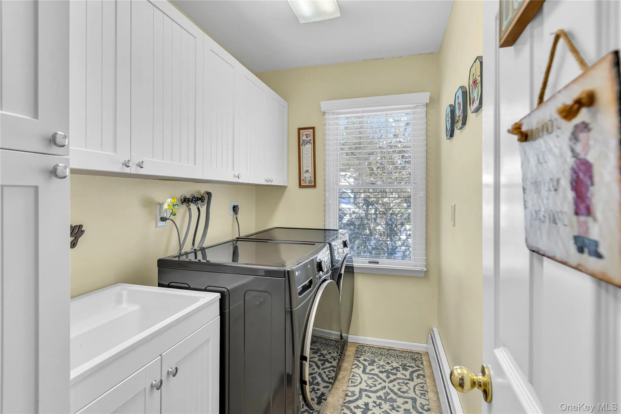 251 Vineyard Road, Huntington, NY, 4 Bedrooms Bedrooms, 11 Rooms Rooms,2 BathroomsBathrooms,Residential,For Rent,Vineyard,0,962871 251 Vineyard Road, Huntington, NY, 4 Bedrooms Bedrooms, 11 Rooms Rooms,2 BathroomsBathrooms,Residential,For Rent,Vineyard,0,962871