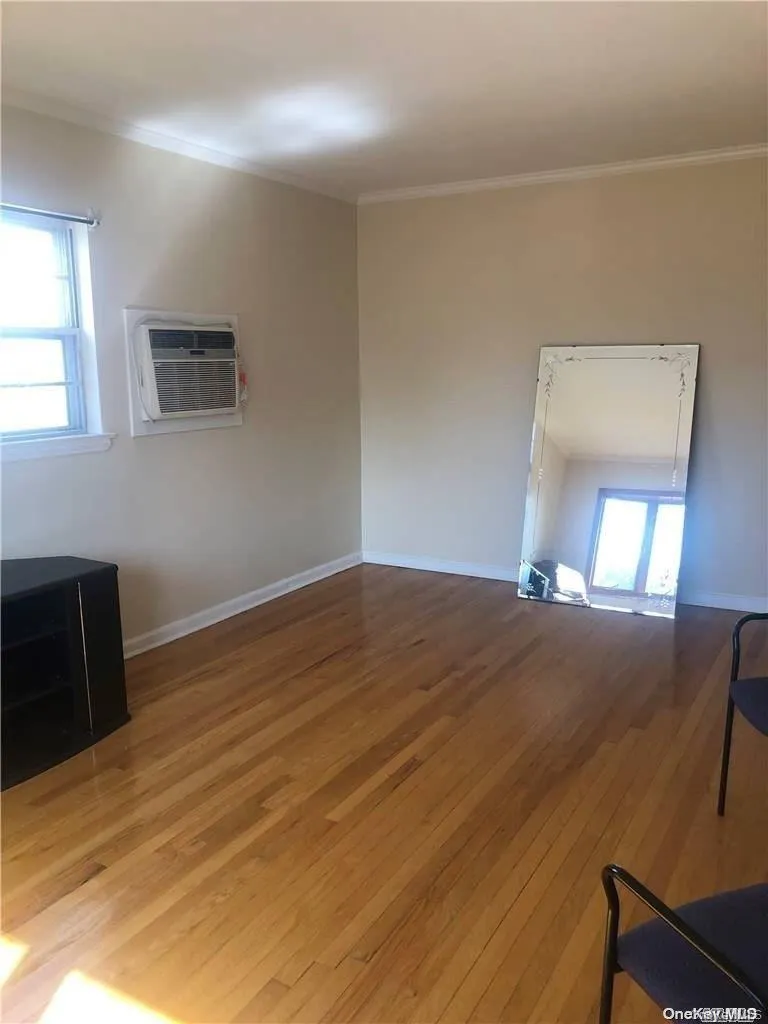 220 Pershing Parkway, North Hempstead, NY, 3 Bedrooms Bedrooms, 8 Rooms Rooms,2 BathroomsBathrooms,Residential Lease,For Rent,Pershing,0,962874 220 Pershing Parkway, North Hempstead, NY, 3 Bedrooms Bedrooms, 8 Rooms Rooms,2 BathroomsBathrooms,Residential Lease,For Rent,Pershing,0,962874