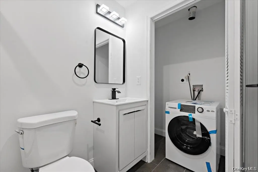 99 Thurton Place, Yonkers, NY, 3 Bedrooms Bedrooms, 8 Rooms Rooms,4 BathroomsBathrooms,Residential Lease,For Rent,Thurton,0,962878 99 Thurton Place, Yonkers, NY, 3 Bedrooms Bedrooms, 8 Rooms Rooms,4 BathroomsBathrooms,Residential Lease,For Rent,Thurton,0,962878
