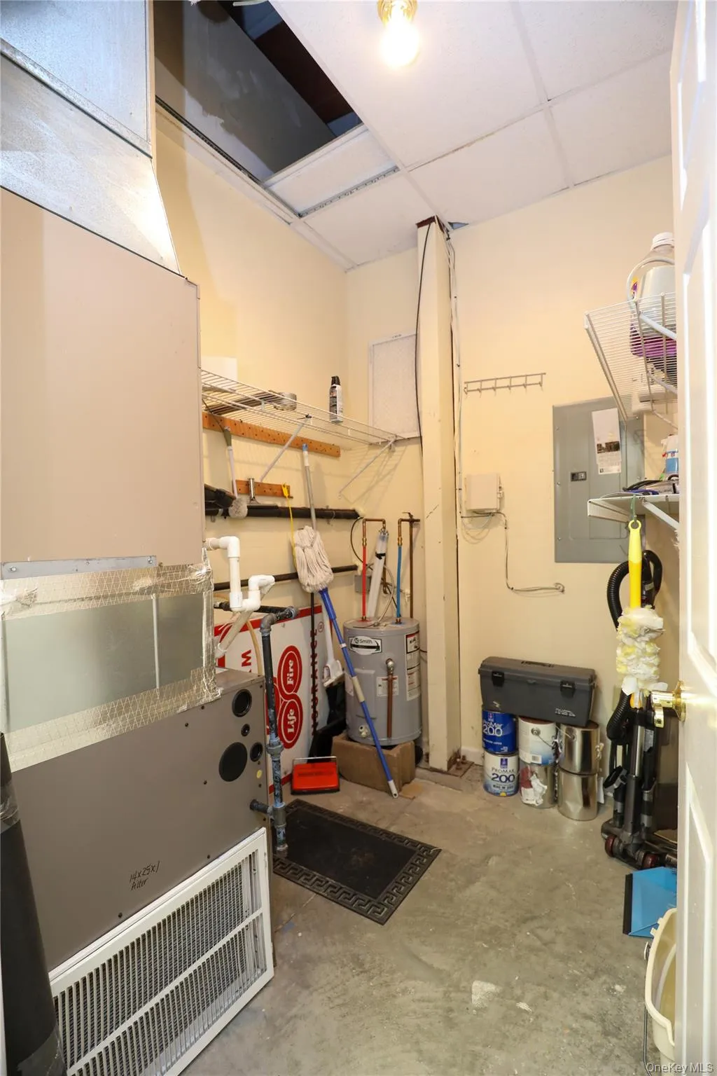 790 Ulster Avenue, Kingston, NY, ,Commercial Lease,For Rent,Ulster,0,962883 790 Ulster Avenue, Kingston, NY, ,Commercial Lease,For Rent,Ulster,0,962883