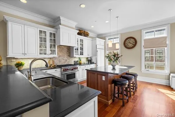12 Rivers Edge Drive, Greenburgh, NY, 3 Bedrooms Bedrooms, 8 Rooms Rooms,4 BathroomsBathrooms,Residential,For Rent,Rivers Edge,0,962884 12 Rivers Edge Drive, Greenburgh, NY, 3 Bedrooms Bedrooms, 8 Rooms Rooms,4 BathroomsBathrooms,Residential,For Rent,Rivers Edge,0,962884