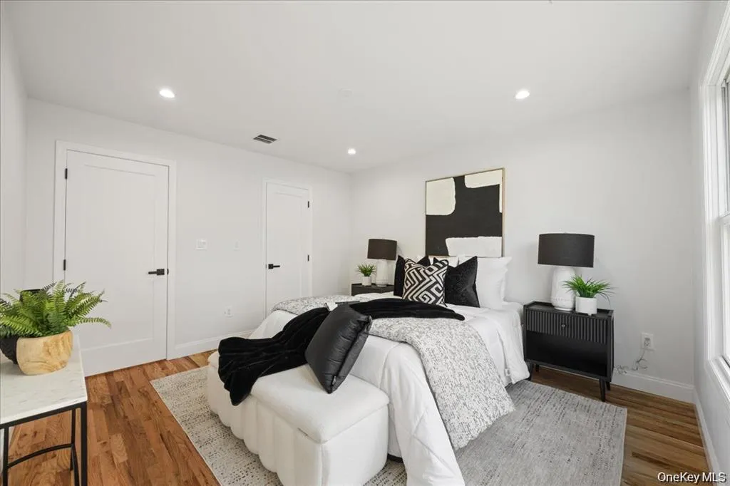 101 Thurton Place, Yonkers, NY, 3 Bedrooms Bedrooms, 8 Rooms Rooms,4 BathroomsBathrooms,Residential Lease,For Rent,Thurton,0,962893 101 Thurton Place, Yonkers, NY, 3 Bedrooms Bedrooms, 8 Rooms Rooms,4 BathroomsBathrooms,Residential Lease,For Rent,Thurton,0,962893