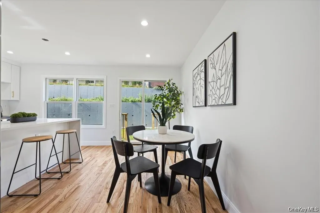 101 Thurton Place, Yonkers, NY, 3 Bedrooms Bedrooms, 8 Rooms Rooms,4 BathroomsBathrooms,Residential Lease,For Rent,Thurton,0,962893 101 Thurton Place, Yonkers, NY, 3 Bedrooms Bedrooms, 8 Rooms Rooms,4 BathroomsBathrooms,Residential Lease,For Rent,Thurton,0,962893