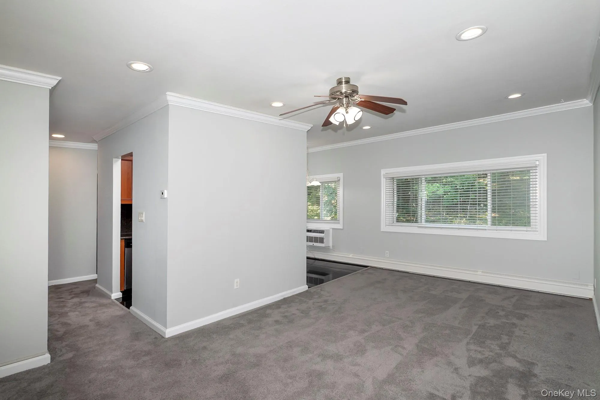 427 Main Street, Huntington, NY, 1 Bedroom Bedrooms, 4 Rooms Rooms,1 BathroomBathrooms,Residential Lease,For Rent,Main,0,962898 427 Main Street, Huntington, NY, 1 Bedroom Bedrooms, 4 Rooms Rooms,1 BathroomBathrooms,Residential Lease,For Rent,Main,0,962898