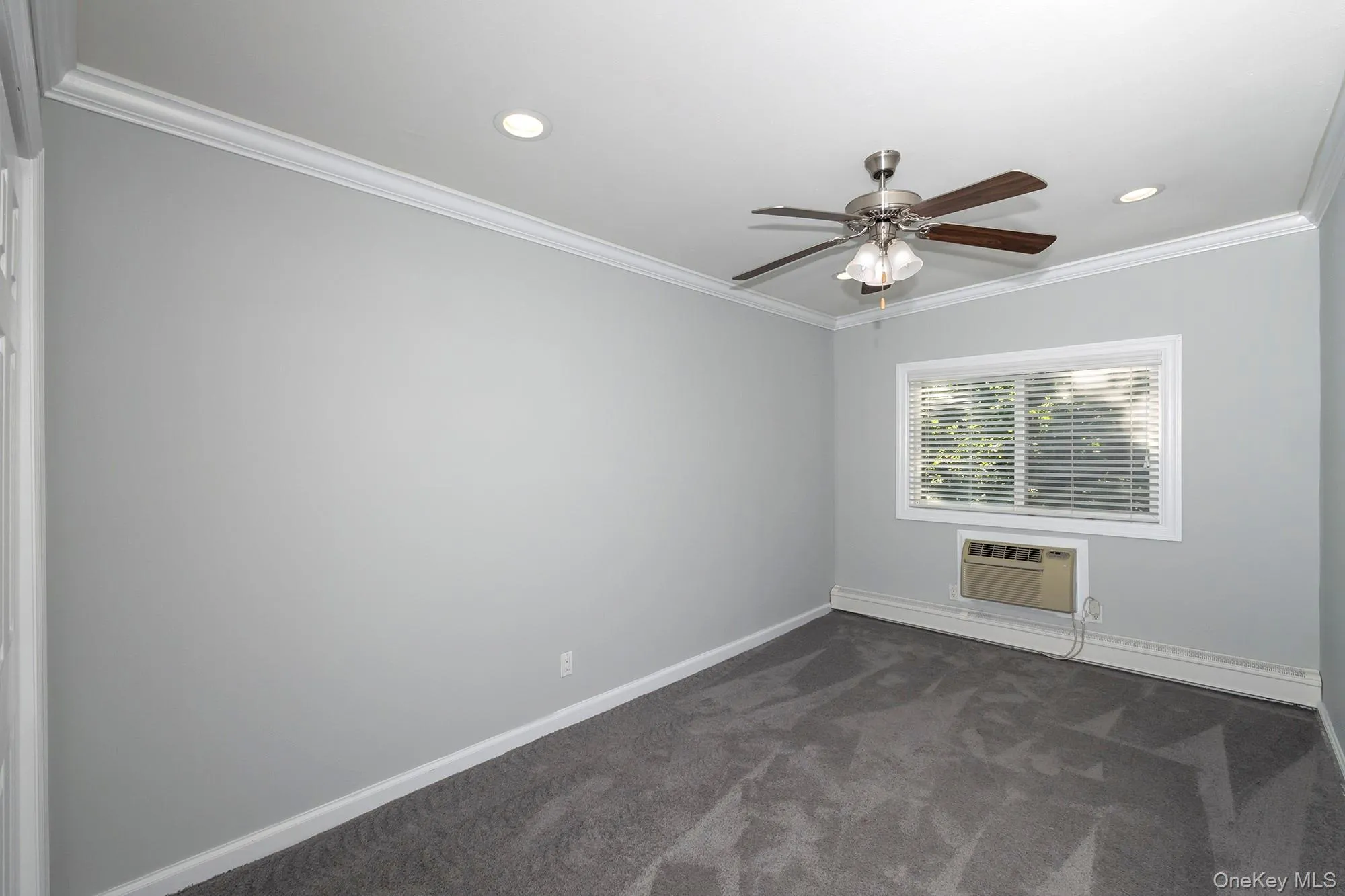 427 Main Street, Huntington, NY, 1 Bedroom Bedrooms, 4 Rooms Rooms,1 BathroomBathrooms,Residential Lease,For Rent,Main,0,962898 427 Main Street, Huntington, NY, 1 Bedroom Bedrooms, 4 Rooms Rooms,1 BathroomBathrooms,Residential Lease,For Rent,Main,0,962898