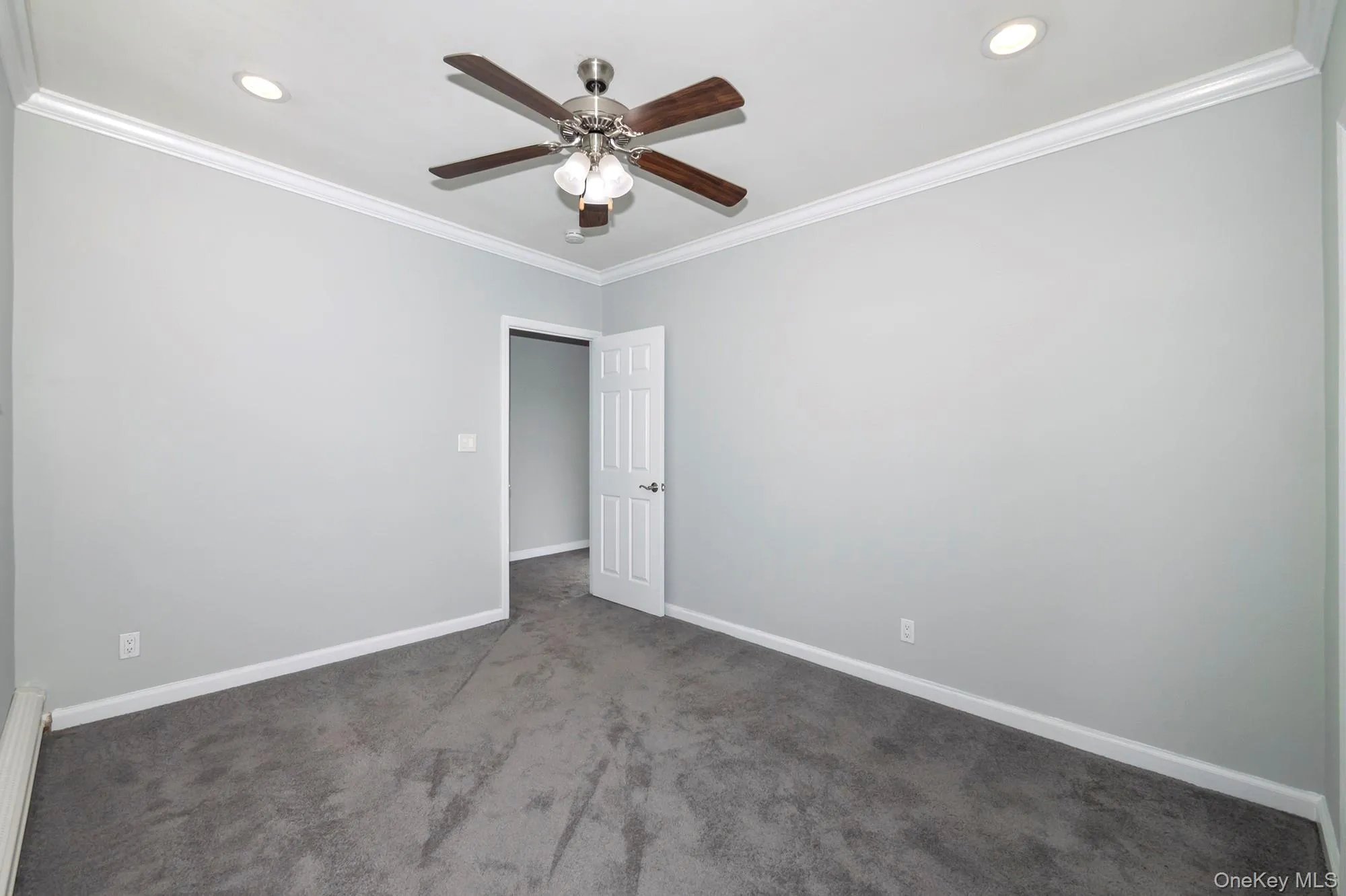 427 Main Street, Huntington, NY, 1 Bedroom Bedrooms, 4 Rooms Rooms,1 BathroomBathrooms,Residential Lease,For Rent,Main,0,962898 427 Main Street, Huntington, NY, 1 Bedroom Bedrooms, 4 Rooms Rooms,1 BathroomBathrooms,Residential Lease,For Rent,Main,0,962898