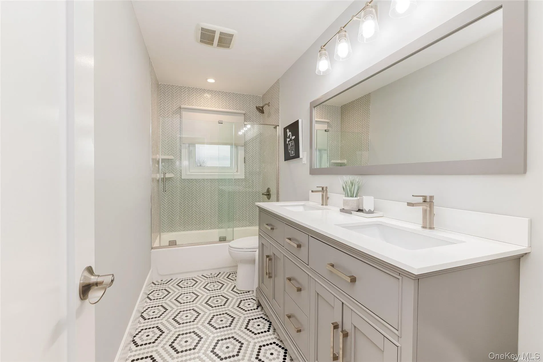 72 Marine Avenue, Babylon, NY, 4 Bedrooms Bedrooms, 10 Rooms Rooms,2 BathroomsBathrooms,Residential,For Rent,Marine,0,962926 72 Marine Avenue, Babylon, NY, 4 Bedrooms Bedrooms, 10 Rooms Rooms,2 BathroomsBathrooms,Residential,For Rent,Marine,0,962926