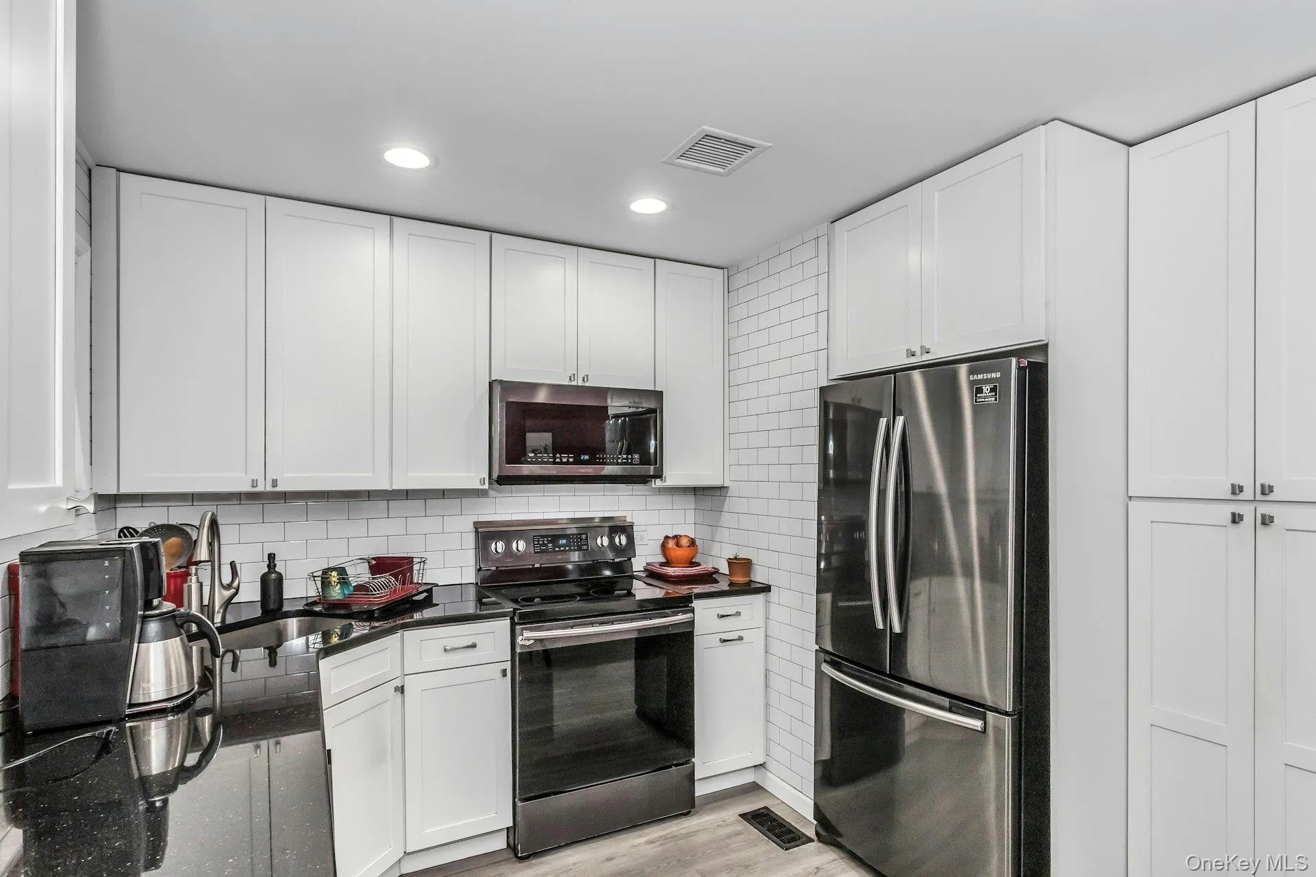 3579 Wyanet Street, Hempstead, NY, 3 Bedrooms Bedrooms, 5 Rooms Rooms,1 BathroomBathrooms,Residential,For Rent,Wyanet,0,962928 3579 Wyanet Street, Hempstead, NY, 3 Bedrooms Bedrooms, 5 Rooms Rooms,1 BathroomBathrooms,Residential,For Rent,Wyanet,0,962928
