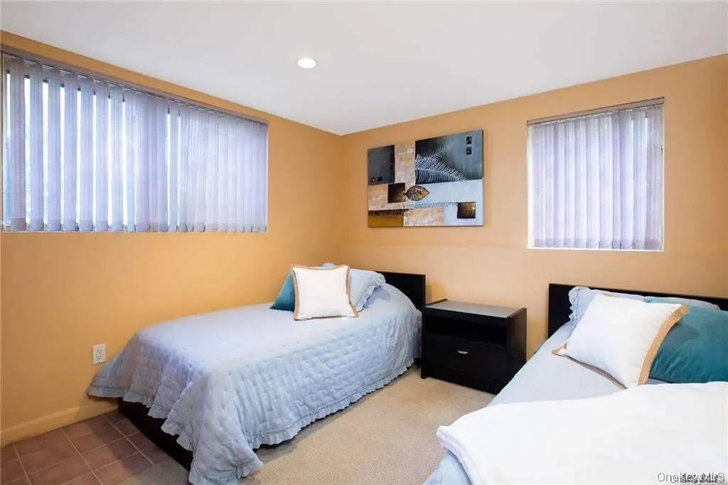 6th bedroom. 6th bedroom.