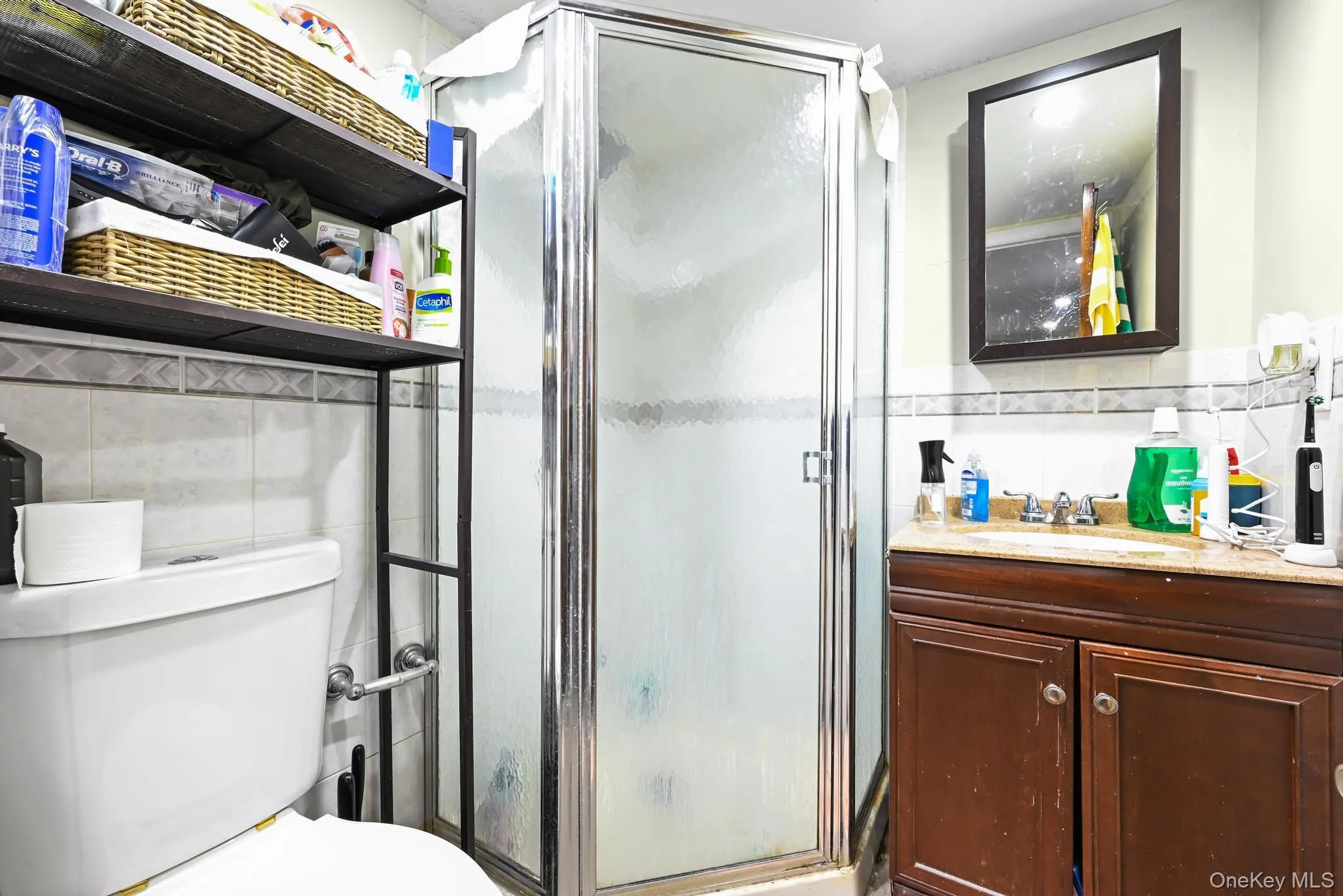 93-19 201st Street, New York, NY, 3 Bedrooms Bedrooms, 8 Rooms Rooms,2 BathroomsBathrooms,Residential,For Rent,201st,0,962930 93-19 201st Street, New York, NY, 3 Bedrooms Bedrooms, 8 Rooms Rooms,2 BathroomsBathrooms,Residential,For Rent,201st,0,962930