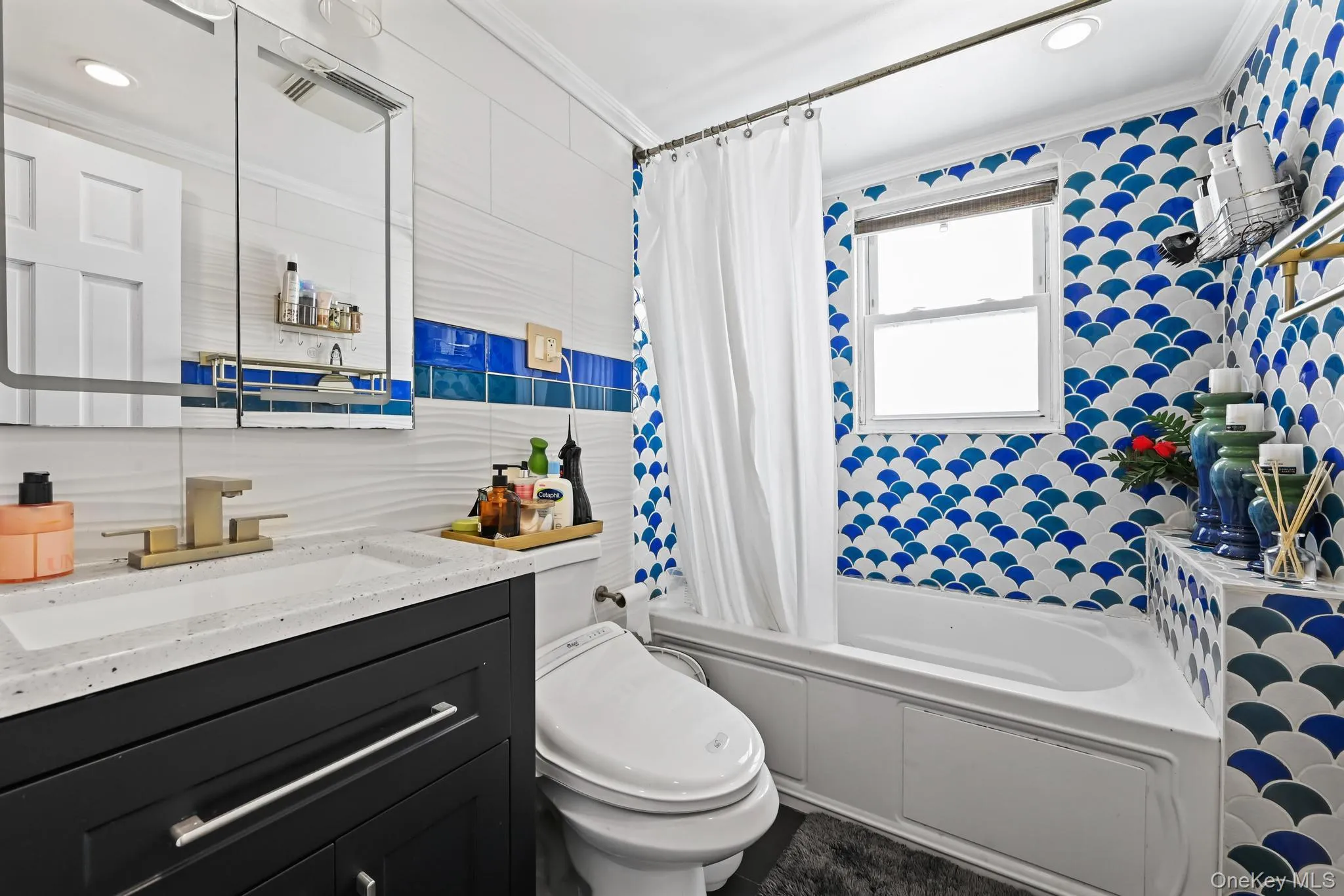 93-19 201st Street, New York, NY, 3 Bedrooms Bedrooms, 8 Rooms Rooms,2 BathroomsBathrooms,Residential,For Rent,201st,0,962930 93-19 201st Street, New York, NY, 3 Bedrooms Bedrooms, 8 Rooms Rooms,2 BathroomsBathrooms,Residential,For Rent,201st,0,962930