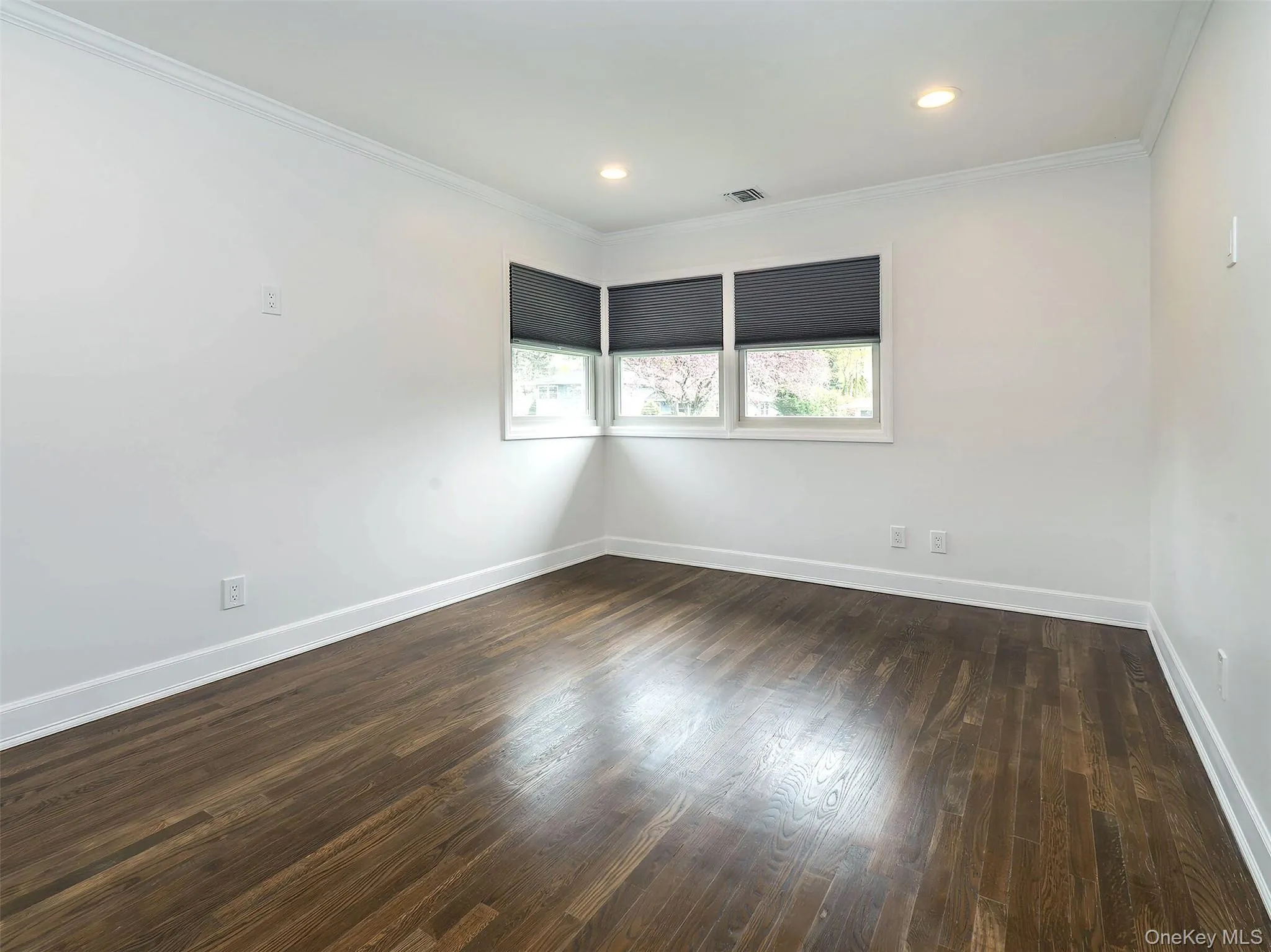 1 Milford Lane, Glen Cove, NY, 3 Bedrooms Bedrooms, 7 Rooms Rooms,2 BathroomsBathrooms,Residential Lease,For Rent,Milford,0,962950 1 Milford Lane, Glen Cove, NY, 3 Bedrooms Bedrooms, 7 Rooms Rooms,2 BathroomsBathrooms,Residential Lease,For Rent,Milford,0,962950
