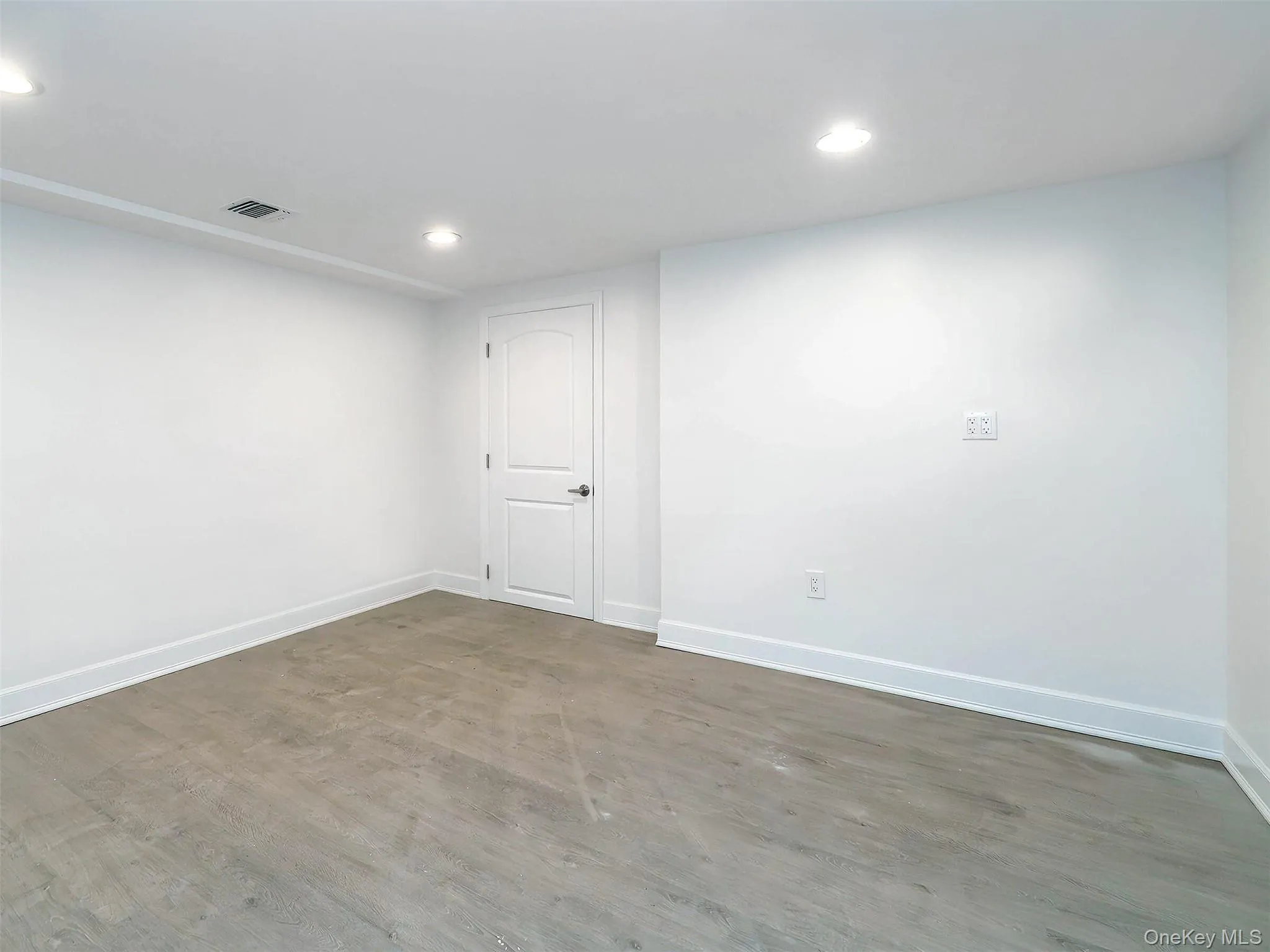 1 Milford Lane, Glen Cove, NY, 3 Bedrooms Bedrooms, 7 Rooms Rooms,2 BathroomsBathrooms,Residential Lease,For Rent,Milford,0,962950 1 Milford Lane, Glen Cove, NY, 3 Bedrooms Bedrooms, 7 Rooms Rooms,2 BathroomsBathrooms,Residential Lease,For Rent,Milford,0,962950