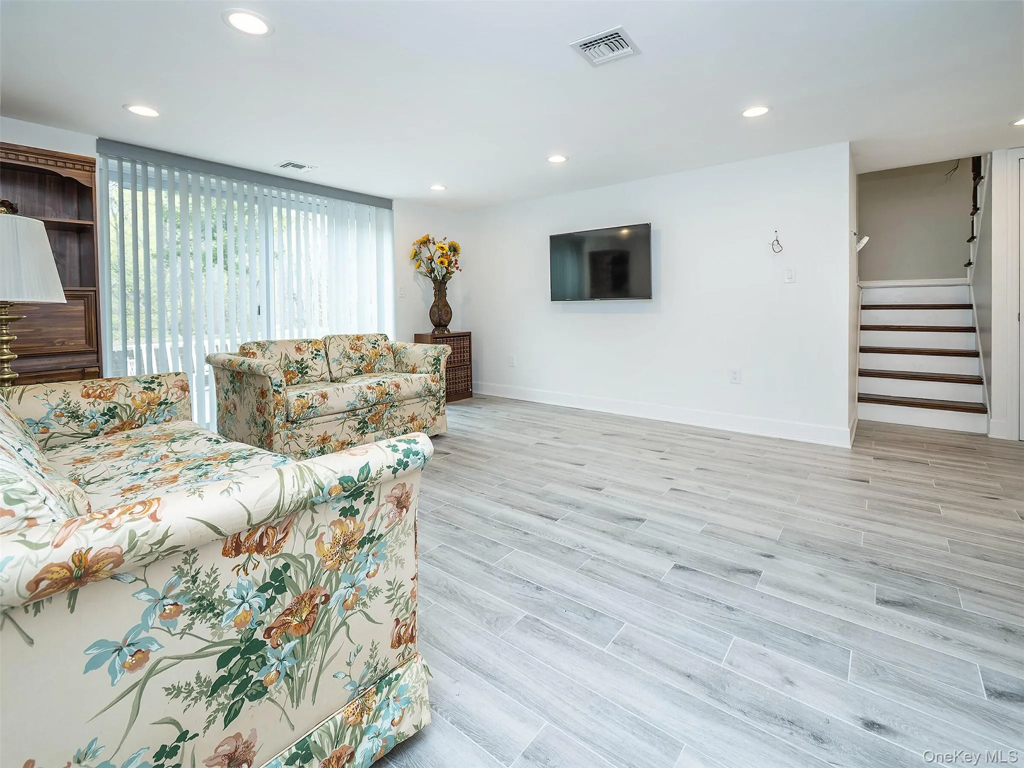 1 Milford Lane, Glen Cove, NY, 3 Bedrooms Bedrooms, 7 Rooms Rooms,2 BathroomsBathrooms,Residential Lease,For Rent,Milford,0,962950 1 Milford Lane, Glen Cove, NY, 3 Bedrooms Bedrooms, 7 Rooms Rooms,2 BathroomsBathrooms,Residential Lease,For Rent,Milford,0,962950