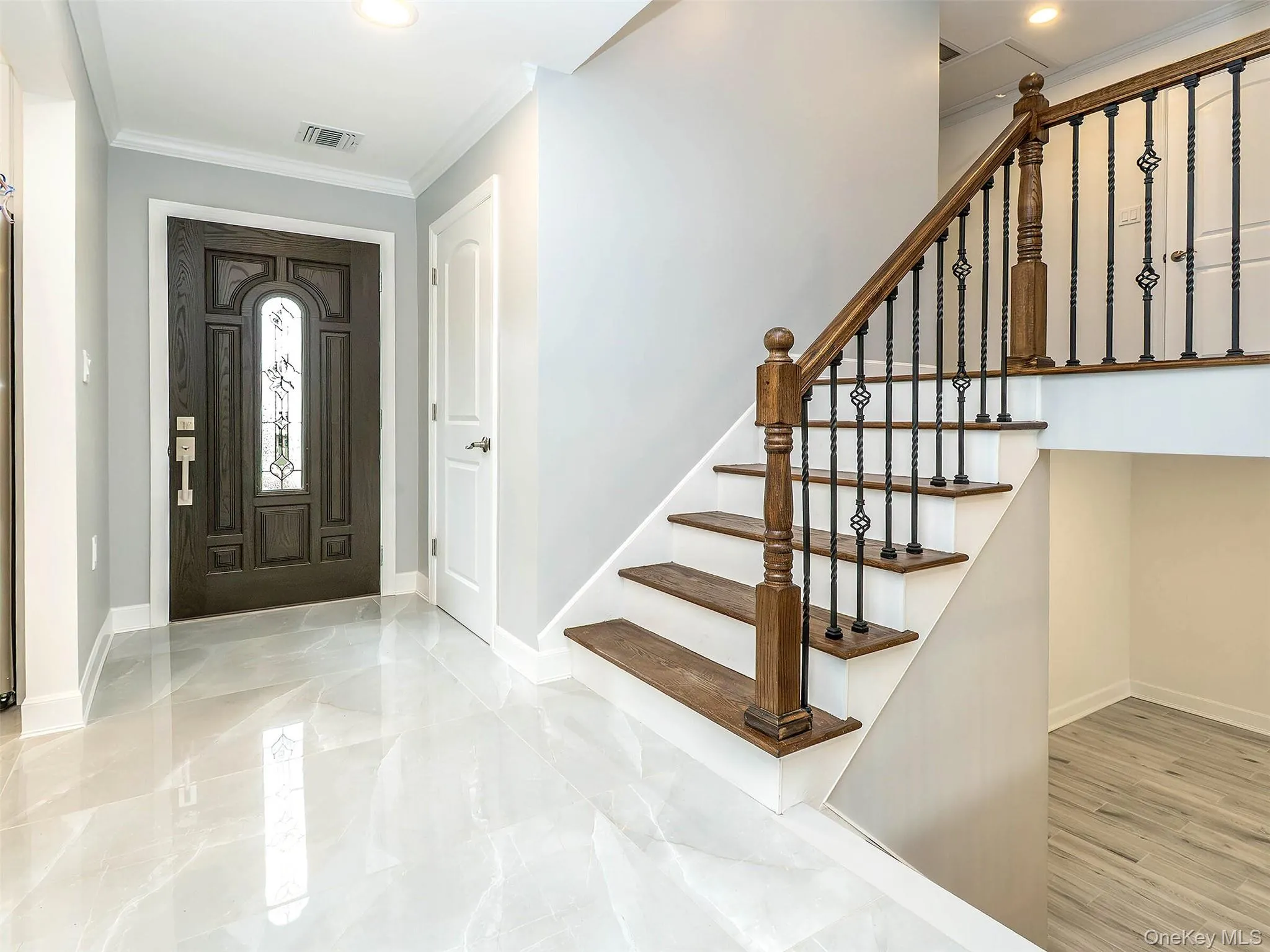 1 Milford Lane, Glen Cove, NY, 3 Bedrooms Bedrooms, 7 Rooms Rooms,2 BathroomsBathrooms,Residential Lease,For Rent,Milford,0,962950 1 Milford Lane, Glen Cove, NY, 3 Bedrooms Bedrooms, 7 Rooms Rooms,2 BathroomsBathrooms,Residential Lease,For Rent,Milford,0,962950