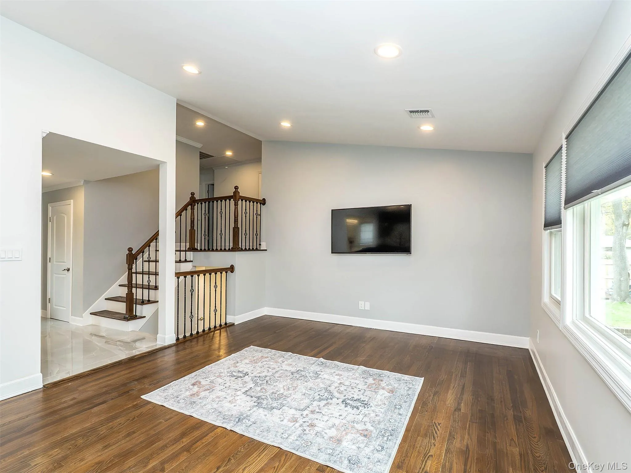 1 Milford Lane, Glen Cove, NY, 3 Bedrooms Bedrooms, 7 Rooms Rooms,2 BathroomsBathrooms,Residential Lease,For Rent,Milford,0,962950 1 Milford Lane, Glen Cove, NY, 3 Bedrooms Bedrooms, 7 Rooms Rooms,2 BathroomsBathrooms,Residential Lease,For Rent,Milford,0,962950