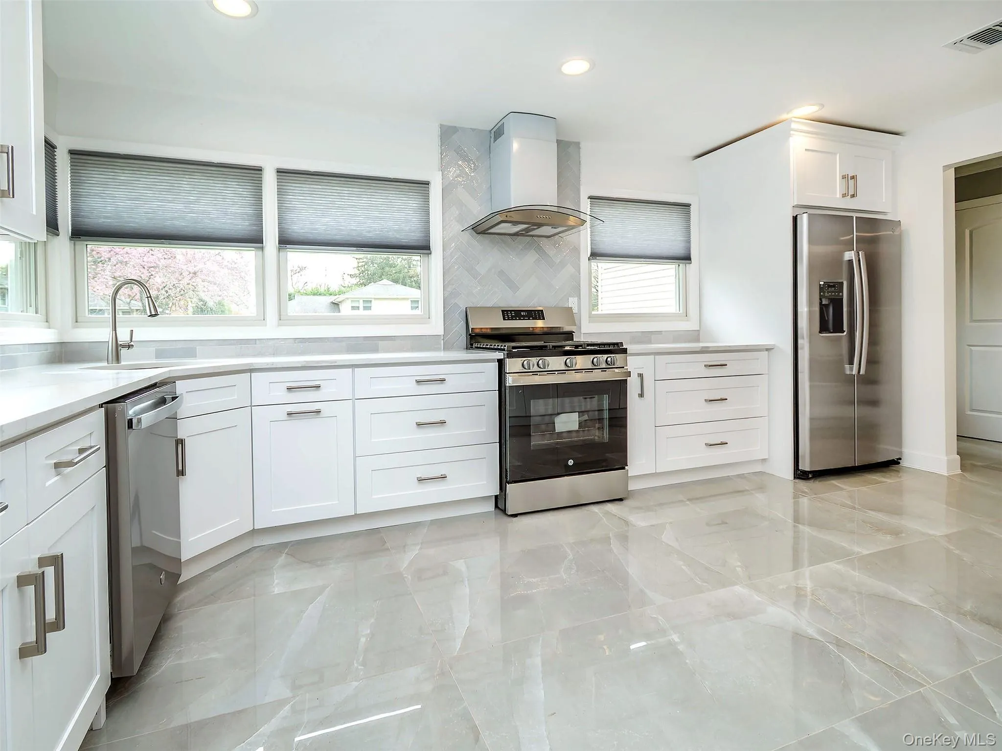 1 Milford Lane, Glen Cove, NY, 3 Bedrooms Bedrooms, 7 Rooms Rooms,2 BathroomsBathrooms,Residential Lease,For Rent,Milford,0,962950 1 Milford Lane, Glen Cove, NY, 3 Bedrooms Bedrooms, 7 Rooms Rooms,2 BathroomsBathrooms,Residential Lease,For Rent,Milford,0,962950