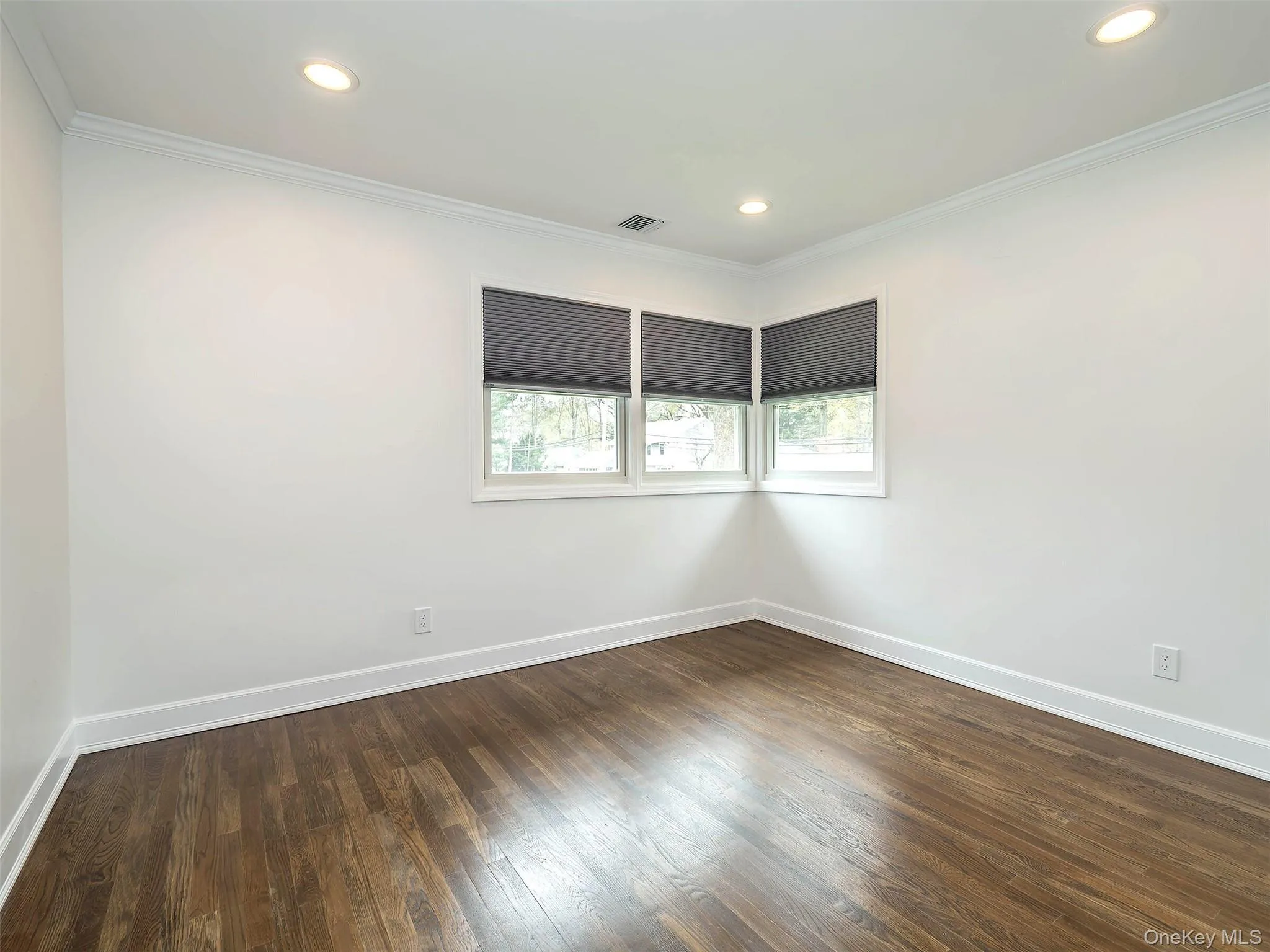 1 Milford Lane, Glen Cove, NY, 3 Bedrooms Bedrooms, 7 Rooms Rooms,2 BathroomsBathrooms,Residential Lease,For Rent,Milford,0,962950 1 Milford Lane, Glen Cove, NY, 3 Bedrooms Bedrooms, 7 Rooms Rooms,2 BathroomsBathrooms,Residential Lease,For Rent,Milford,0,962950