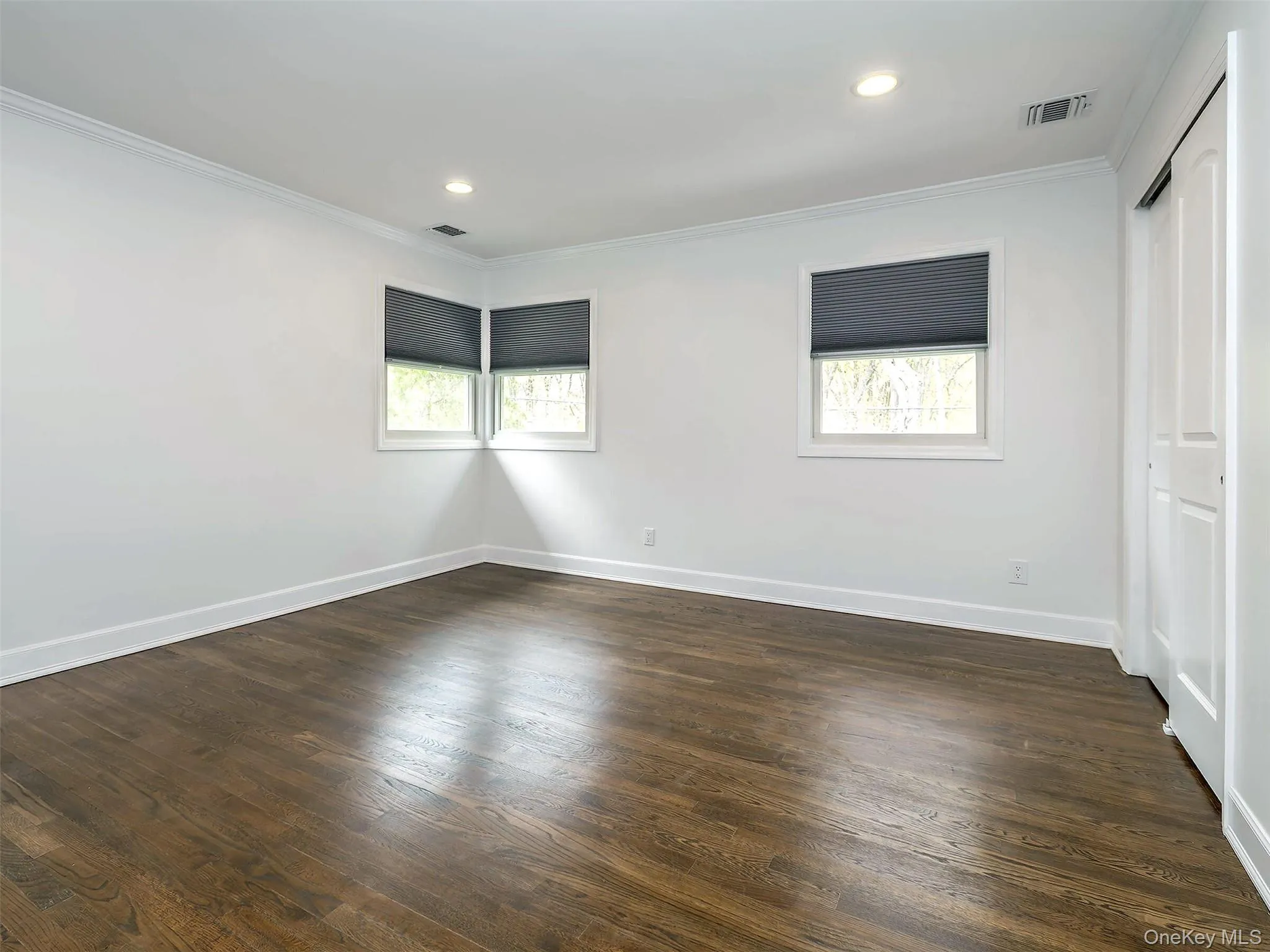 1 Milford Lane, Glen Cove, NY, 3 Bedrooms Bedrooms, 7 Rooms Rooms,2 BathroomsBathrooms,Residential Lease,For Rent,Milford,0,962950 1 Milford Lane, Glen Cove, NY, 3 Bedrooms Bedrooms, 7 Rooms Rooms,2 BathroomsBathrooms,Residential Lease,For Rent,Milford,0,962950