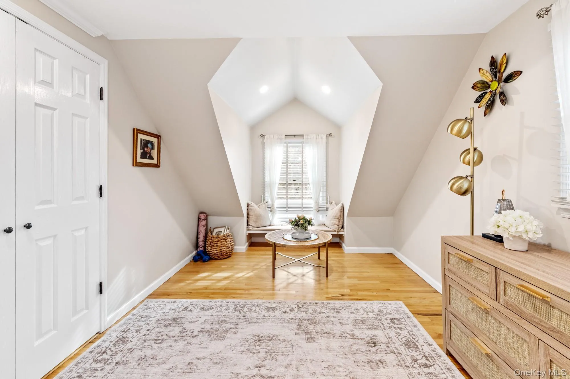 79 Tiana Road, Southampton, NY, 4 Bedrooms Bedrooms, 9 Rooms Rooms,2 BathroomsBathrooms,Residential Lease,For Rent,Tiana,0,962952 79 Tiana Road, Southampton, NY, 4 Bedrooms Bedrooms, 9 Rooms Rooms,2 BathroomsBathrooms,Residential Lease,For Rent,Tiana,0,962952