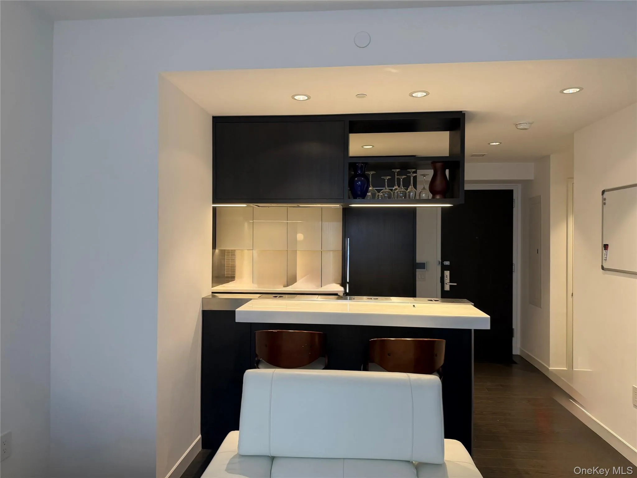 252 South Street, New York, NY, 1 Bedroom Bedrooms, 3 Rooms Rooms,1 BathroomBathrooms,Residential Lease,For Rent,South Street,0,962956 252 South Street, New York, NY, 1 Bedroom Bedrooms, 3 Rooms Rooms,1 BathroomBathrooms,Residential Lease,For Rent,South Street,0,962956