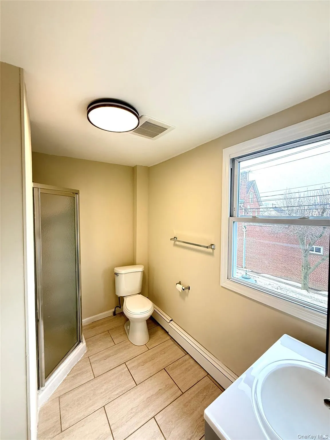 202 Wellwood Avenue, Babylon, NY, 1 Bedroom Bedrooms, 3 Rooms Rooms,1 BathroomBathrooms,Residential Lease,For Rent,Wellwood,0,962964 202 Wellwood Avenue, Babylon, NY, 1 Bedroom Bedrooms, 3 Rooms Rooms,1 BathroomBathrooms,Residential Lease,For Rent,Wellwood,0,962964