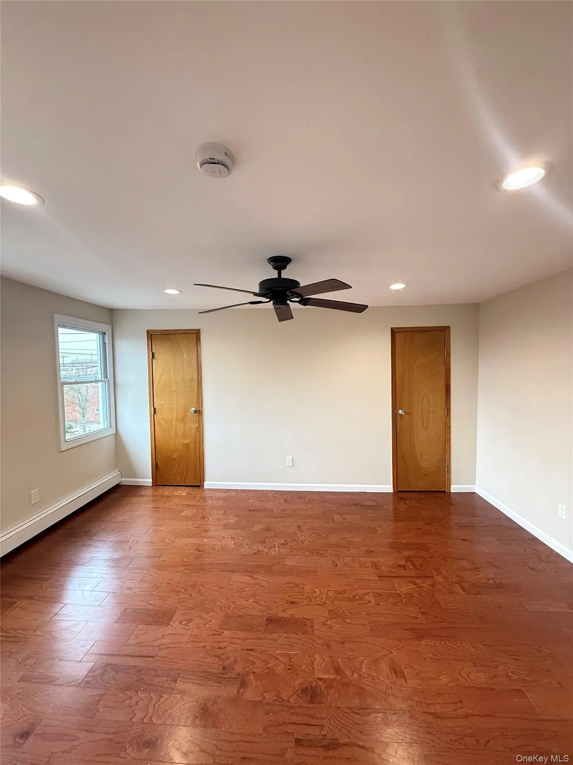 202 Wellwood Avenue, Babylon, NY, 1 Bedroom Bedrooms, 3 Rooms Rooms,1 BathroomBathrooms,Residential Lease,For Rent,Wellwood,0,962964 202 Wellwood Avenue, Babylon, NY, 1 Bedroom Bedrooms, 3 Rooms Rooms,1 BathroomBathrooms,Residential Lease,For Rent,Wellwood,0,962964