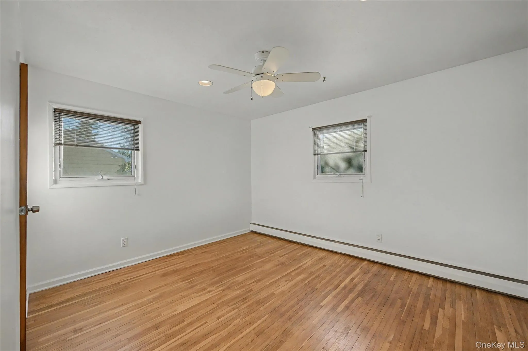 38 Park Drive, Oyster Bay, NY, 4 Bedrooms Bedrooms, 7 Rooms Rooms,3 BathroomsBathrooms,Residential Lease,For Rent,Park,0,962985 38 Park Drive, Oyster Bay, NY, 4 Bedrooms Bedrooms, 7 Rooms Rooms,3 BathroomsBathrooms,Residential Lease,For Rent,Park,0,962985