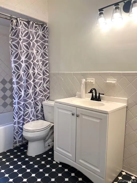 143 Delaware Avenue, Islip, NY, 6 Bedrooms Bedrooms, 9 Rooms Rooms,3 BathroomsBathrooms,Residential Lease,For Rent,Delaware,0,962997 143 Delaware Avenue, Islip, NY, 6 Bedrooms Bedrooms, 9 Rooms Rooms,3 BathroomsBathrooms,Residential Lease,For Rent,Delaware,0,962997