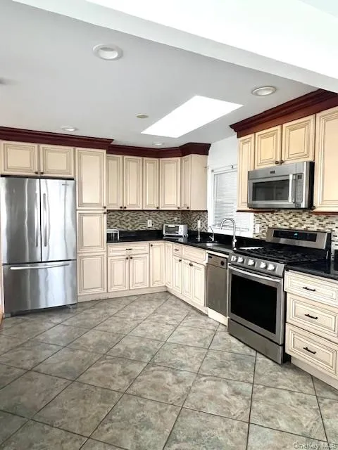 143 Delaware Avenue, Islip, NY, 6 Bedrooms Bedrooms, 9 Rooms Rooms,3 BathroomsBathrooms,Residential Lease,For Rent,Delaware,0,962997 143 Delaware Avenue, Islip, NY, 6 Bedrooms Bedrooms, 9 Rooms Rooms,3 BathroomsBathrooms,Residential Lease,For Rent,Delaware,0,962997