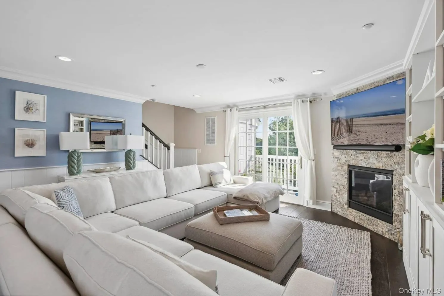 34 Village Green Drive, Southampton, NY, 3 Bedrooms Bedrooms, 6 Rooms Rooms,2 BathroomsBathrooms,Residential Lease,For Rent,Village Green,0,963007 34 Village Green Drive, Southampton, NY, 3 Bedrooms Bedrooms, 6 Rooms Rooms,2 BathroomsBathrooms,Residential Lease,For Rent,Village Green,0,963007