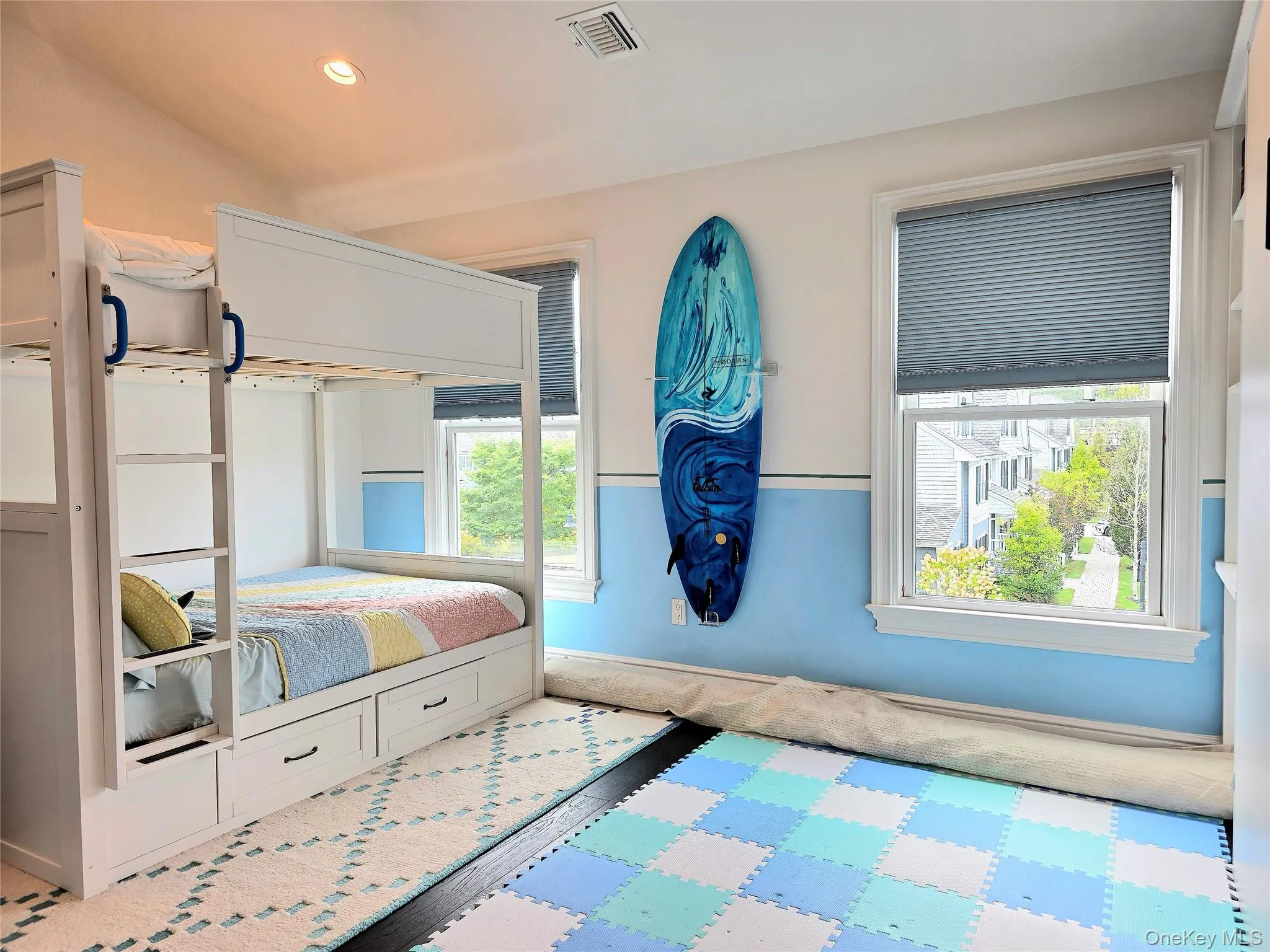 34 Village Green Drive, Southampton, NY, 3 Bedrooms Bedrooms, 6 Rooms Rooms,2 BathroomsBathrooms,Residential Lease,For Rent,Village Green,0,963007 34 Village Green Drive, Southampton, NY, 3 Bedrooms Bedrooms, 6 Rooms Rooms,2 BathroomsBathrooms,Residential Lease,For Rent,Village Green,0,963007