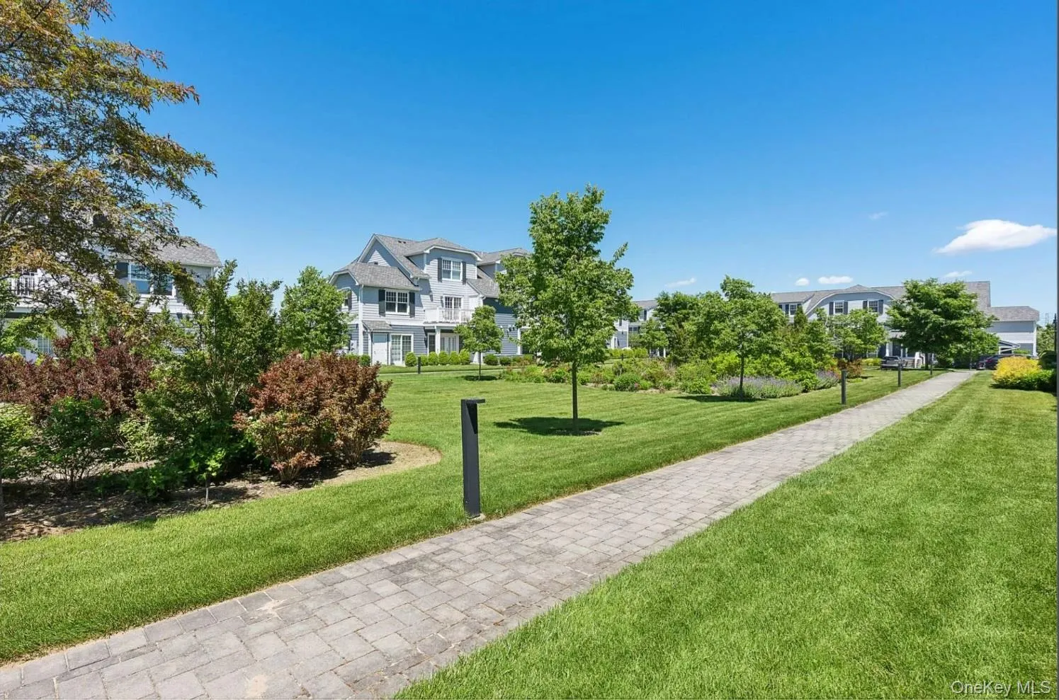 34 Village Green Drive, Southampton, NY, 3 Bedrooms Bedrooms, 6 Rooms Rooms,2 BathroomsBathrooms,Residential Lease,For Rent,Village Green,0,963007 34 Village Green Drive, Southampton, NY, 3 Bedrooms Bedrooms, 6 Rooms Rooms,2 BathroomsBathrooms,Residential Lease,For Rent,Village Green,0,963007