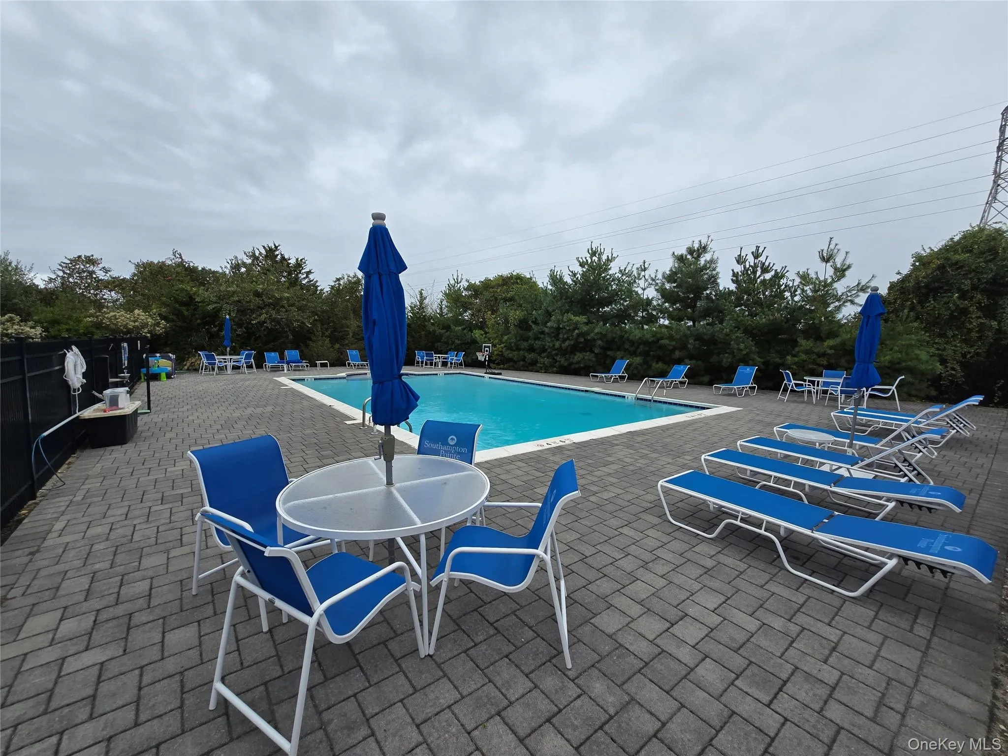 1 Village Green Drive, Southampton, NY, 3 Bedrooms Bedrooms, 6 Rooms Rooms,2 BathroomsBathrooms,Residential Lease,For Rent,Village Green,0,963024 1 Village Green Drive, Southampton, NY, 3 Bedrooms Bedrooms, 6 Rooms Rooms,2 BathroomsBathrooms,Residential Lease,For Rent,Village Green,0,963024