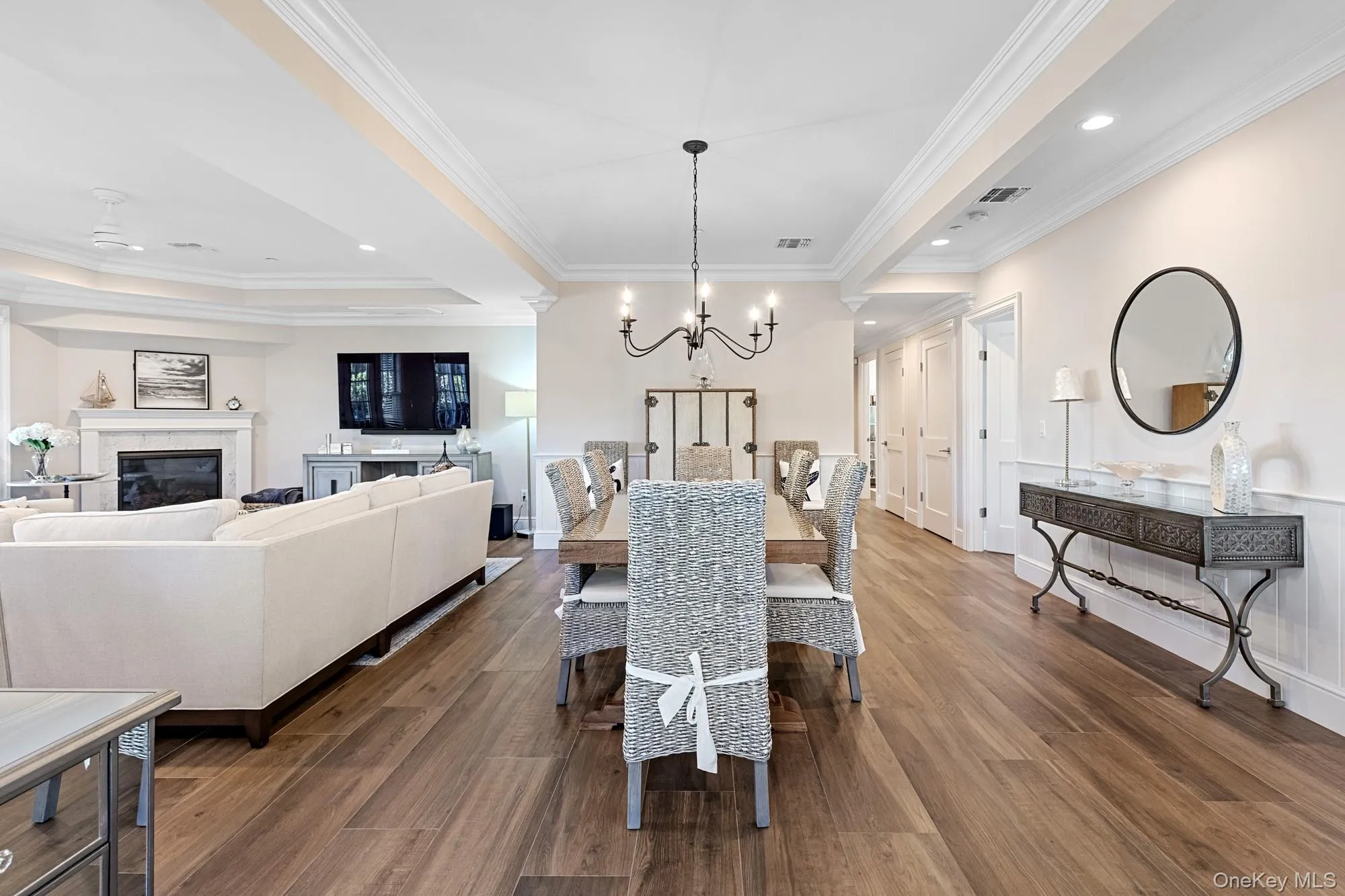 1 Village Green Drive, Southampton, NY, 3 Bedrooms Bedrooms, 6 Rooms Rooms,2 BathroomsBathrooms,Residential Lease,For Rent,Village Green,0,963024 1 Village Green Drive, Southampton, NY, 3 Bedrooms Bedrooms, 6 Rooms Rooms,2 BathroomsBathrooms,Residential Lease,For Rent,Village Green,0,963024