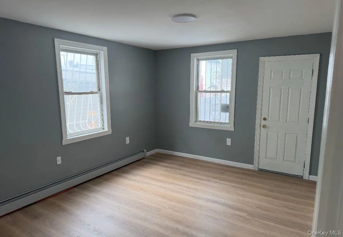 15217 135th Avenue, New York, NY, 3 Bedrooms Bedrooms, 6 Rooms Rooms,2 BathroomsBathrooms,Residential Lease,For Rent,135th,0,963038 15217 135th Avenue, New York, NY, 3 Bedrooms Bedrooms, 6 Rooms Rooms,2 BathroomsBathrooms,Residential Lease,For Rent,135th,0,963038
