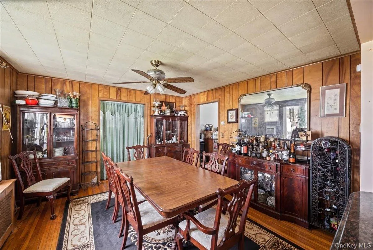 27 Faneuil Place, New Rochelle, NY, 5 Bedrooms Bedrooms, 8 Rooms Rooms,2 BathroomsBathrooms,Residential,For Rent,Faneuil,0,963055 27 Faneuil Place, New Rochelle, NY, 5 Bedrooms Bedrooms, 8 Rooms Rooms,2 BathroomsBathrooms,Residential,For Rent,Faneuil,0,963055