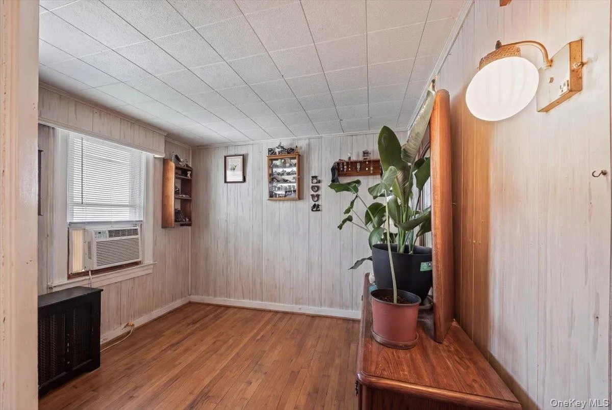 27 Faneuil Place, New Rochelle, NY, 5 Bedrooms Bedrooms, 8 Rooms Rooms,2 BathroomsBathrooms,Residential,For Rent,Faneuil,0,963055 27 Faneuil Place, New Rochelle, NY, 5 Bedrooms Bedrooms, 8 Rooms Rooms,2 BathroomsBathrooms,Residential,For Rent,Faneuil,0,963055