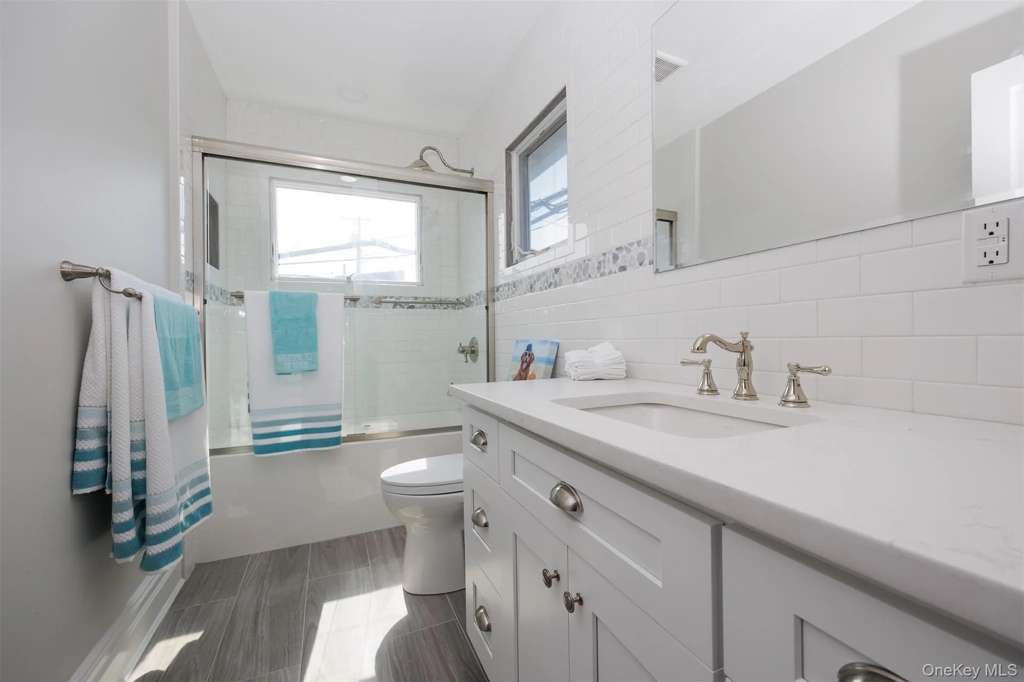 Full Bath with Tub Full Bath with Tub