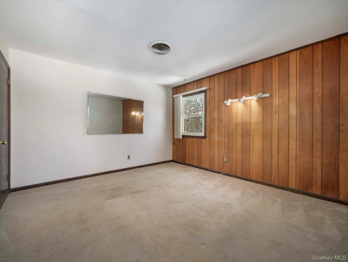 61 Rolling Ridge Road, Clarkstown, NY, 6 Bedrooms Bedrooms, 11 Rooms Rooms,3 BathroomsBathrooms,Residential,For Rent,Rolling Ridge,0,963097 61 Rolling Ridge Road, Clarkstown, NY, 6 Bedrooms Bedrooms, 11 Rooms Rooms,3 BathroomsBathrooms,Residential,For Rent,Rolling Ridge,0,963097
