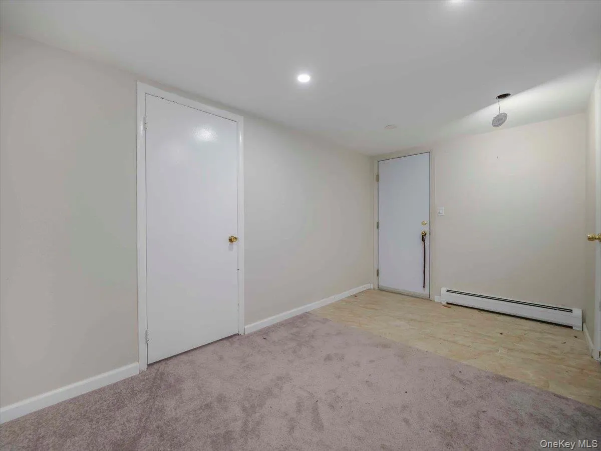 61 Rolling Ridge Road, Clarkstown, NY, 6 Bedrooms Bedrooms, 11 Rooms Rooms,3 BathroomsBathrooms,Residential,For Rent,Rolling Ridge,0,963097 61 Rolling Ridge Road, Clarkstown, NY, 6 Bedrooms Bedrooms, 11 Rooms Rooms,3 BathroomsBathrooms,Residential,For Rent,Rolling Ridge,0,963097