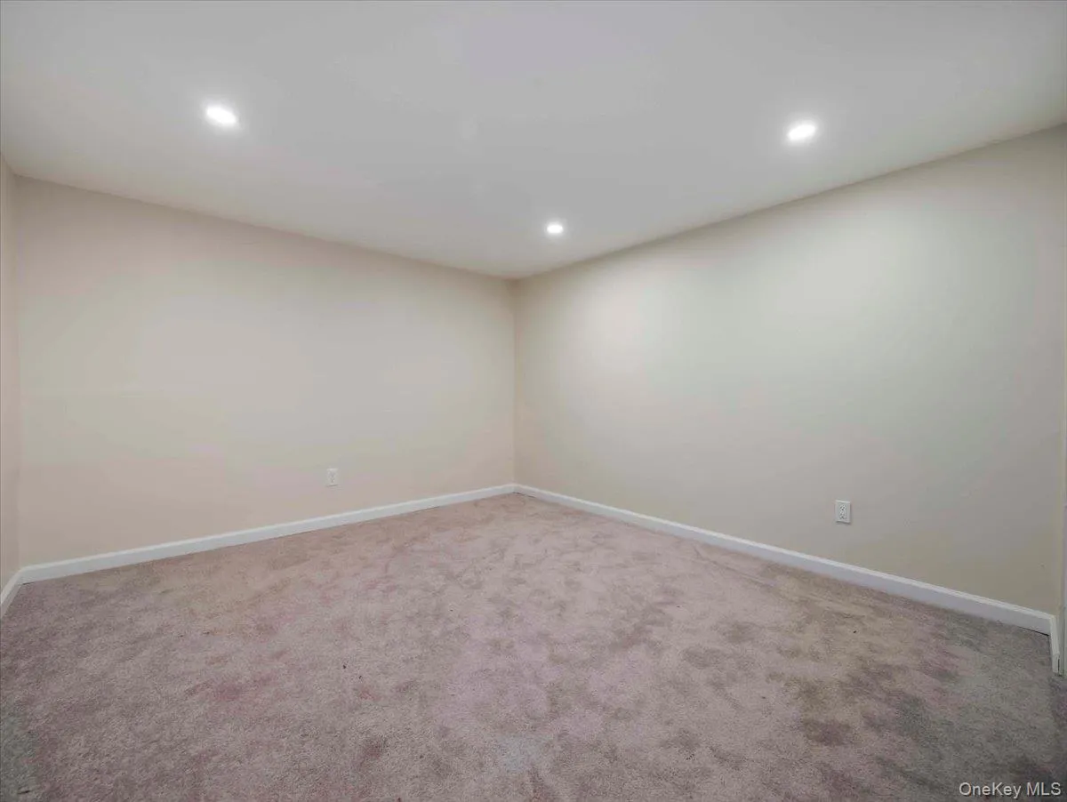 61 Rolling Ridge Road, Clarkstown, NY, 6 Bedrooms Bedrooms, 11 Rooms Rooms,3 BathroomsBathrooms,Residential,For Rent,Rolling Ridge,0,963097 61 Rolling Ridge Road, Clarkstown, NY, 6 Bedrooms Bedrooms, 11 Rooms Rooms,3 BathroomsBathrooms,Residential,For Rent,Rolling Ridge,0,963097
