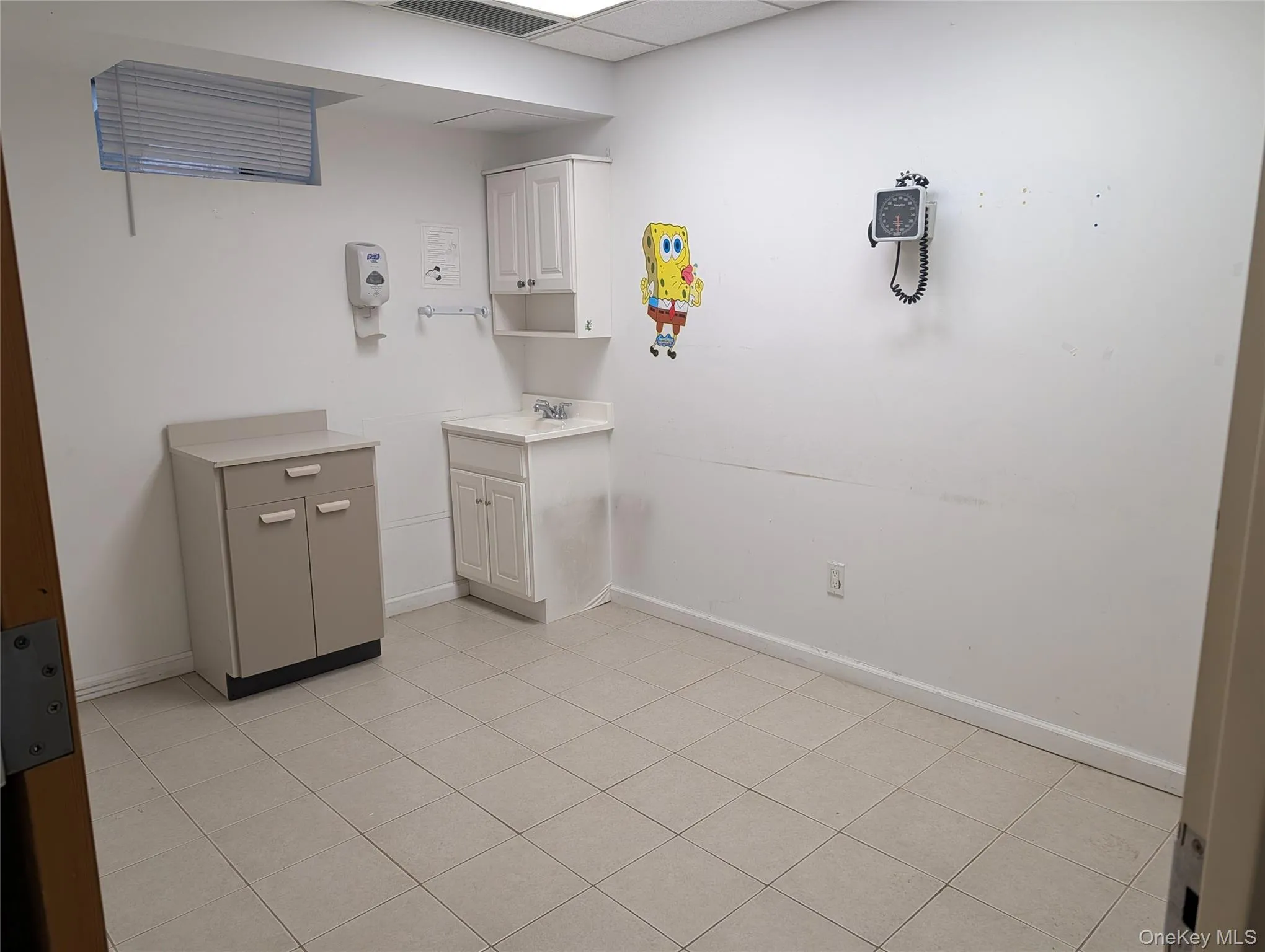 98-17 Queens Blvd, New York, NY, ,Commercial Lease,For Rent,Queens Blvd,0,963121 98-17 Queens Blvd, New York, NY, ,Commercial Lease,For Rent,Queens Blvd,0,963121