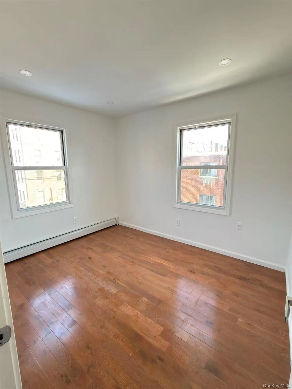4146 Hampton Street, New York, NY, 3 Bedrooms Bedrooms, 6 Rooms Rooms,2 BathroomsBathrooms,Residential Lease,For Rent,Hampton,0,963126 4146 Hampton Street, New York, NY, 3 Bedrooms Bedrooms, 6 Rooms Rooms,2 BathroomsBathrooms,Residential Lease,For Rent,Hampton,0,963126