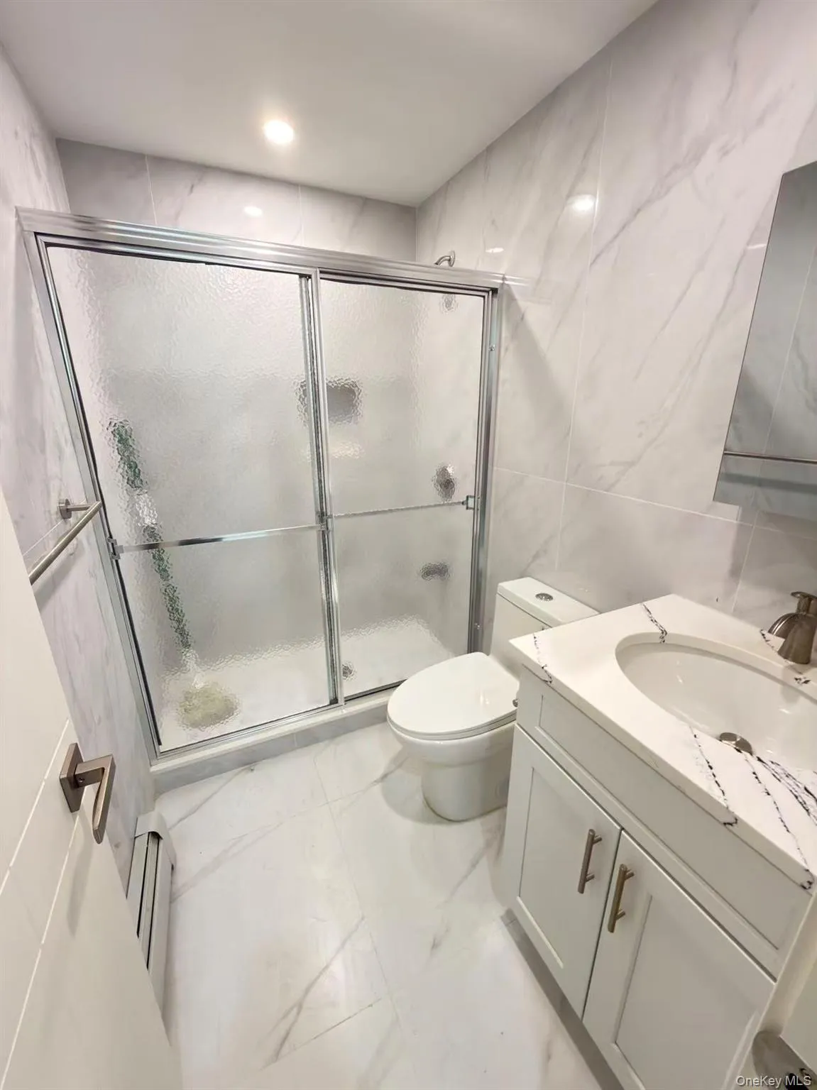 4146 Hampton Street, New York, NY, 3 Bedrooms Bedrooms, 6 Rooms Rooms,2 BathroomsBathrooms,Residential Lease,For Rent,Hampton,0,963126 4146 Hampton Street, New York, NY, 3 Bedrooms Bedrooms, 6 Rooms Rooms,2 BathroomsBathrooms,Residential Lease,For Rent,Hampton,0,963126